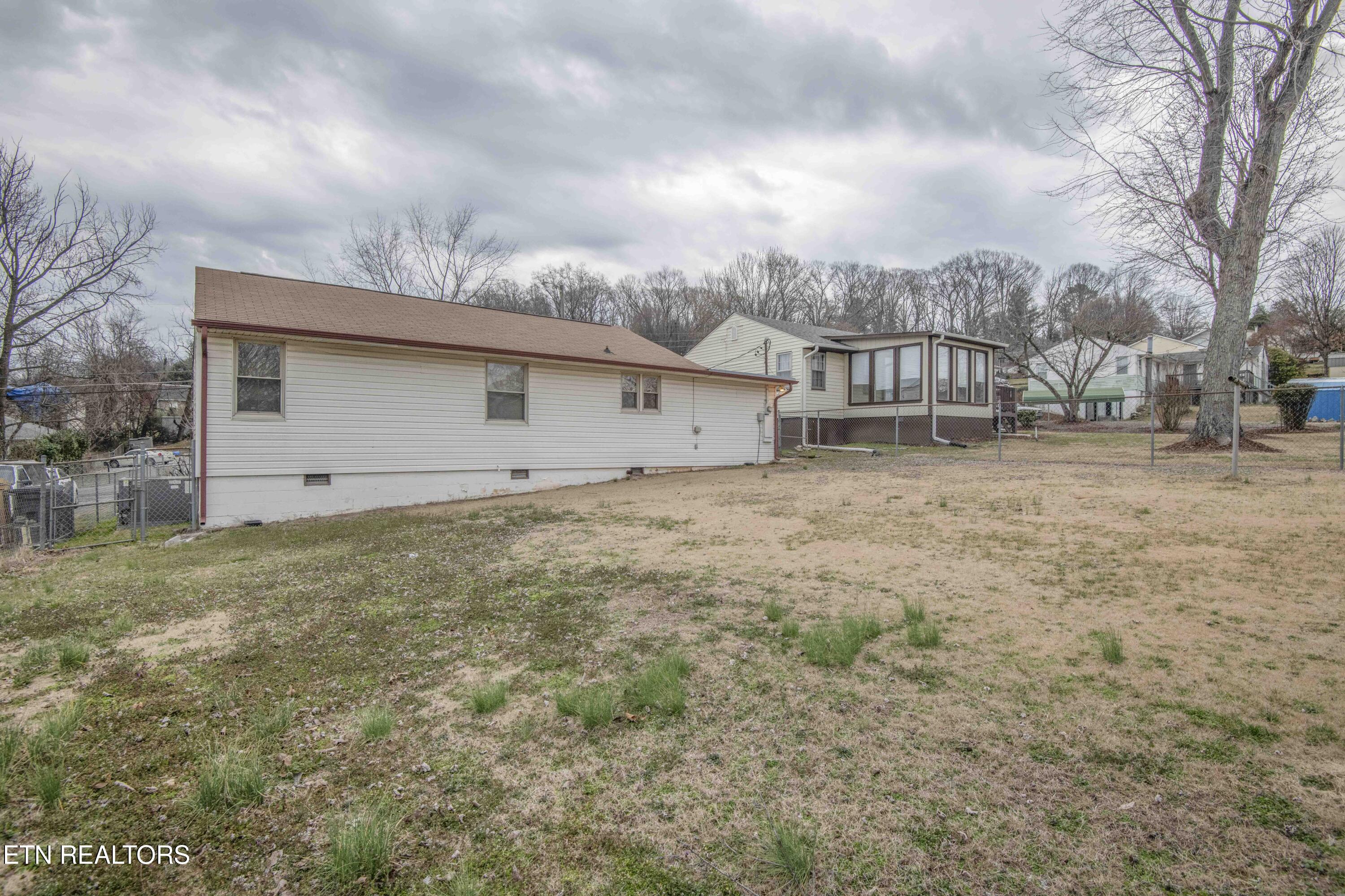 2407 NW Chillicothe Street Knoxville TN 37921