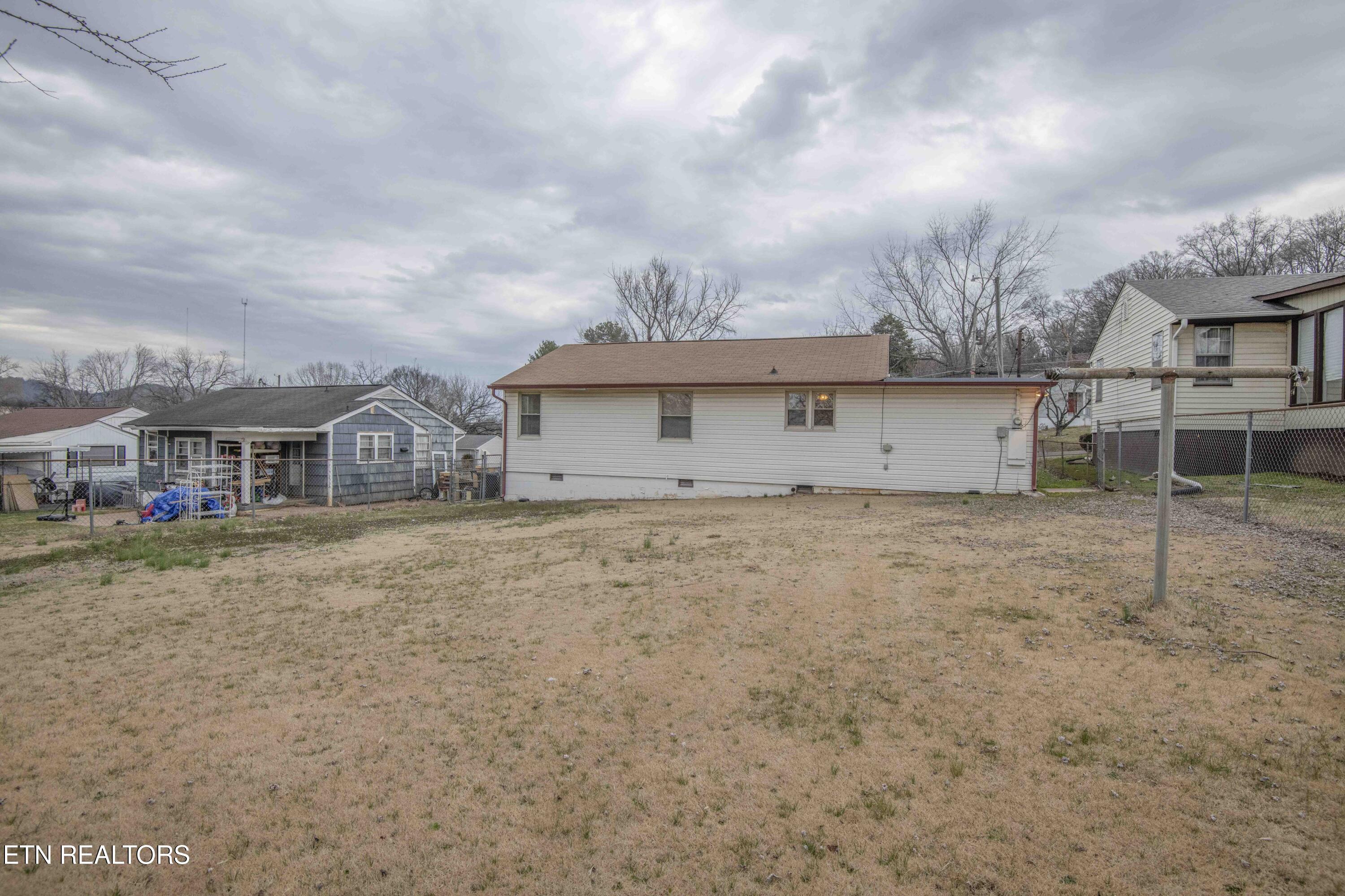 2407 NW Chillicothe Street Knoxville TN 37921