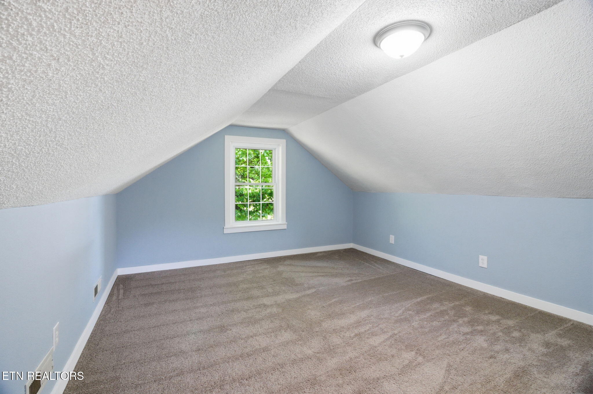2540 Mentor Road Louisville TN 37777