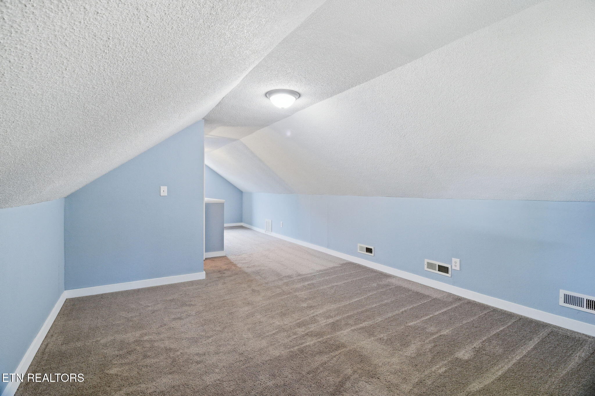 2540 Mentor Road Louisville TN 37777