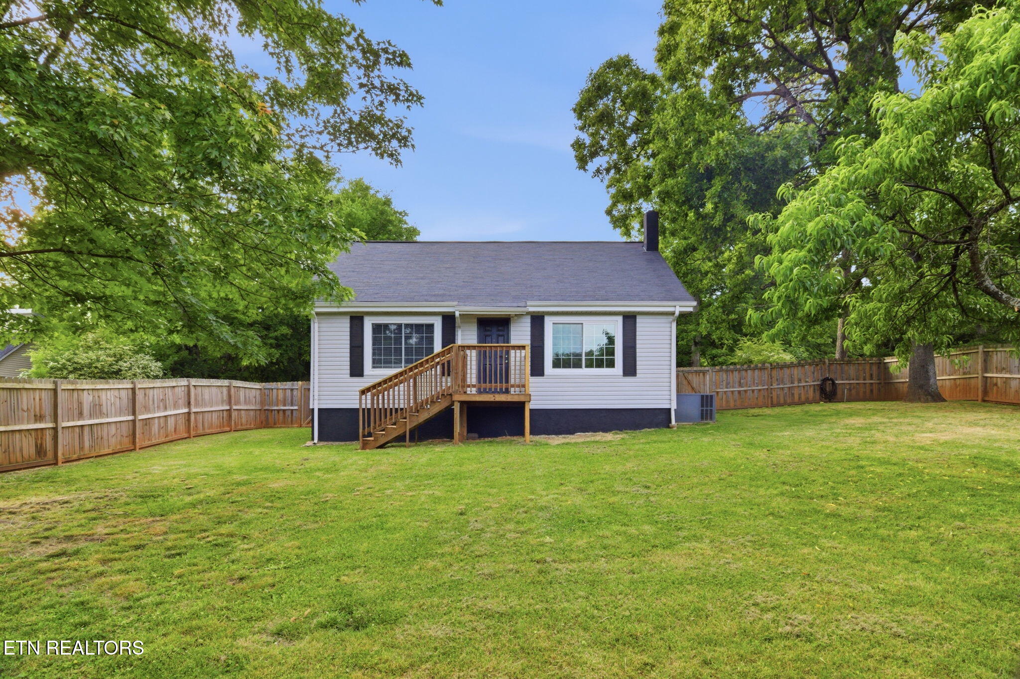 2540 Mentor Road Louisville TN 37777