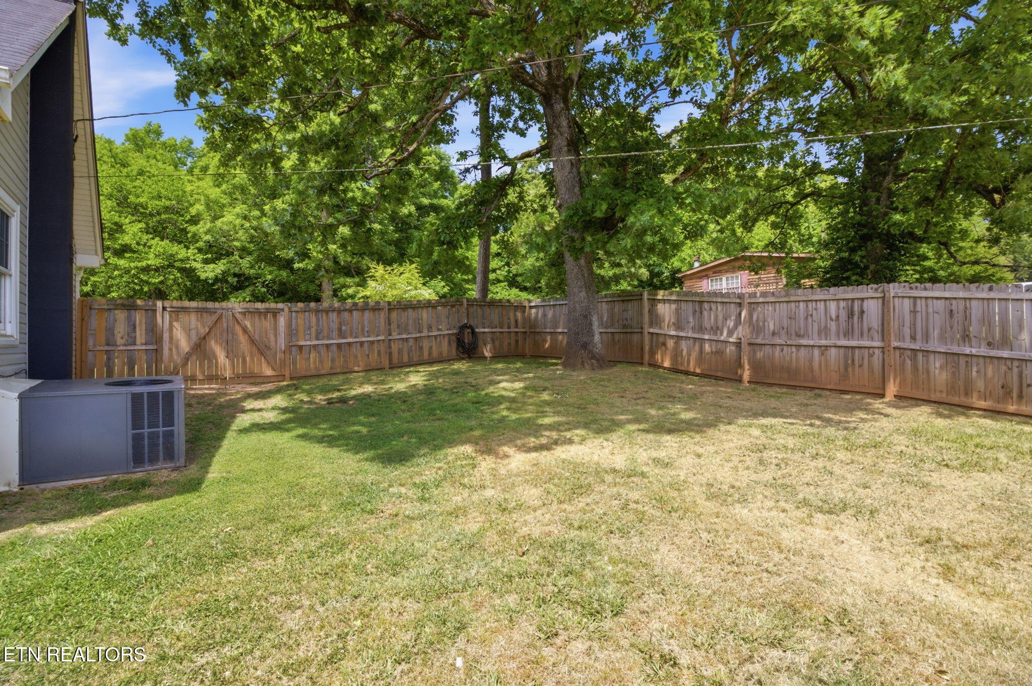 2540 Mentor Road Louisville TN 37777