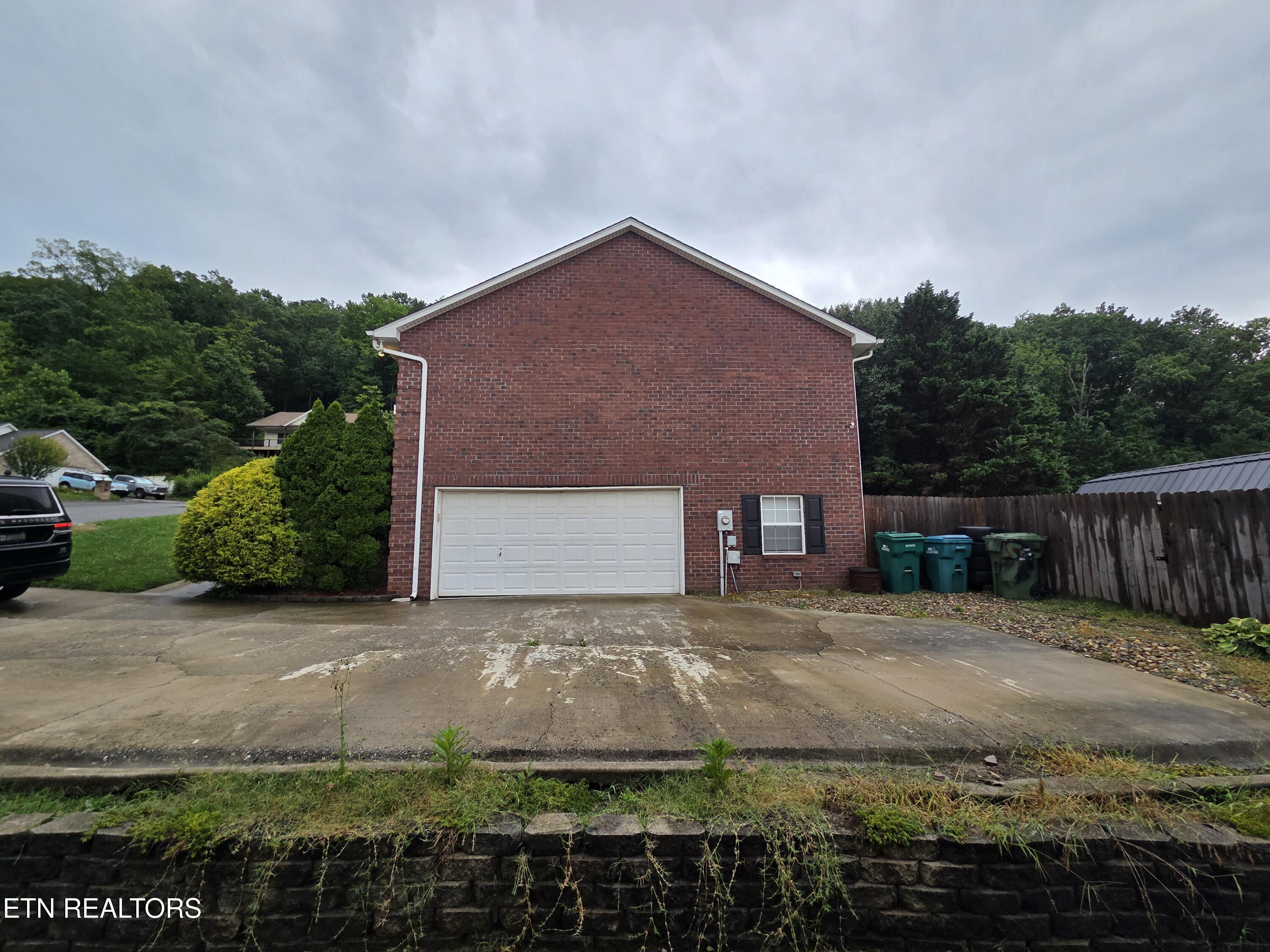 7009 Wrens Creek Lane Knoxville TN 37918