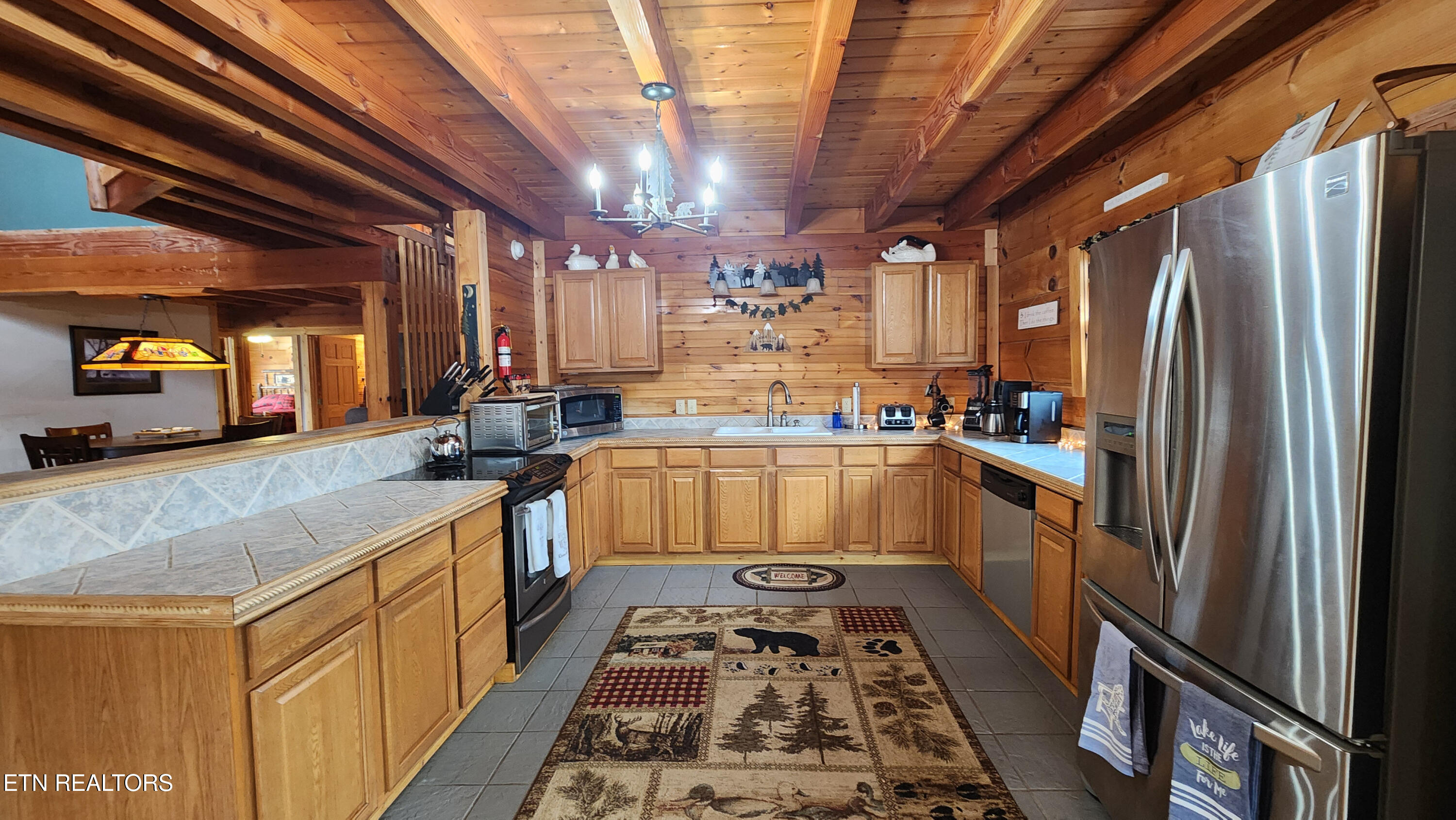 5615 Eastport Road Alpine TN 38543