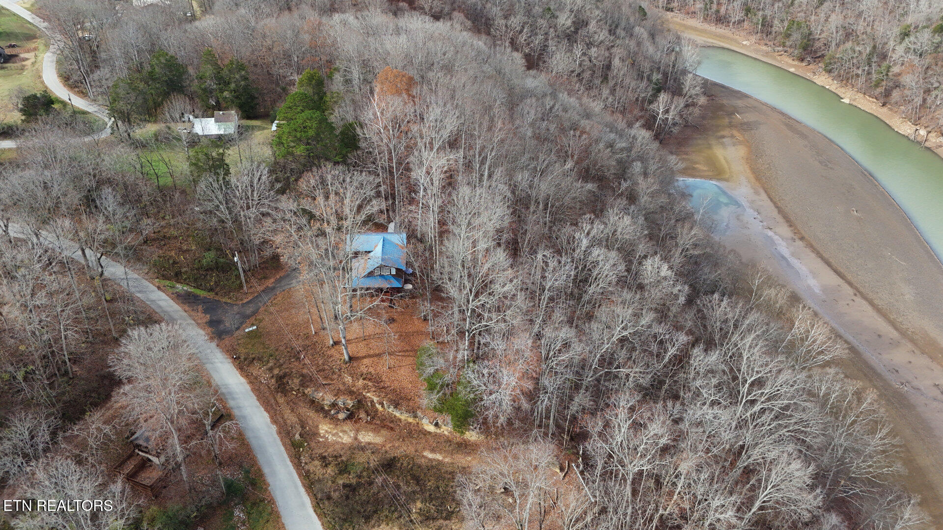 5615 Eastport Road Alpine TN 38543