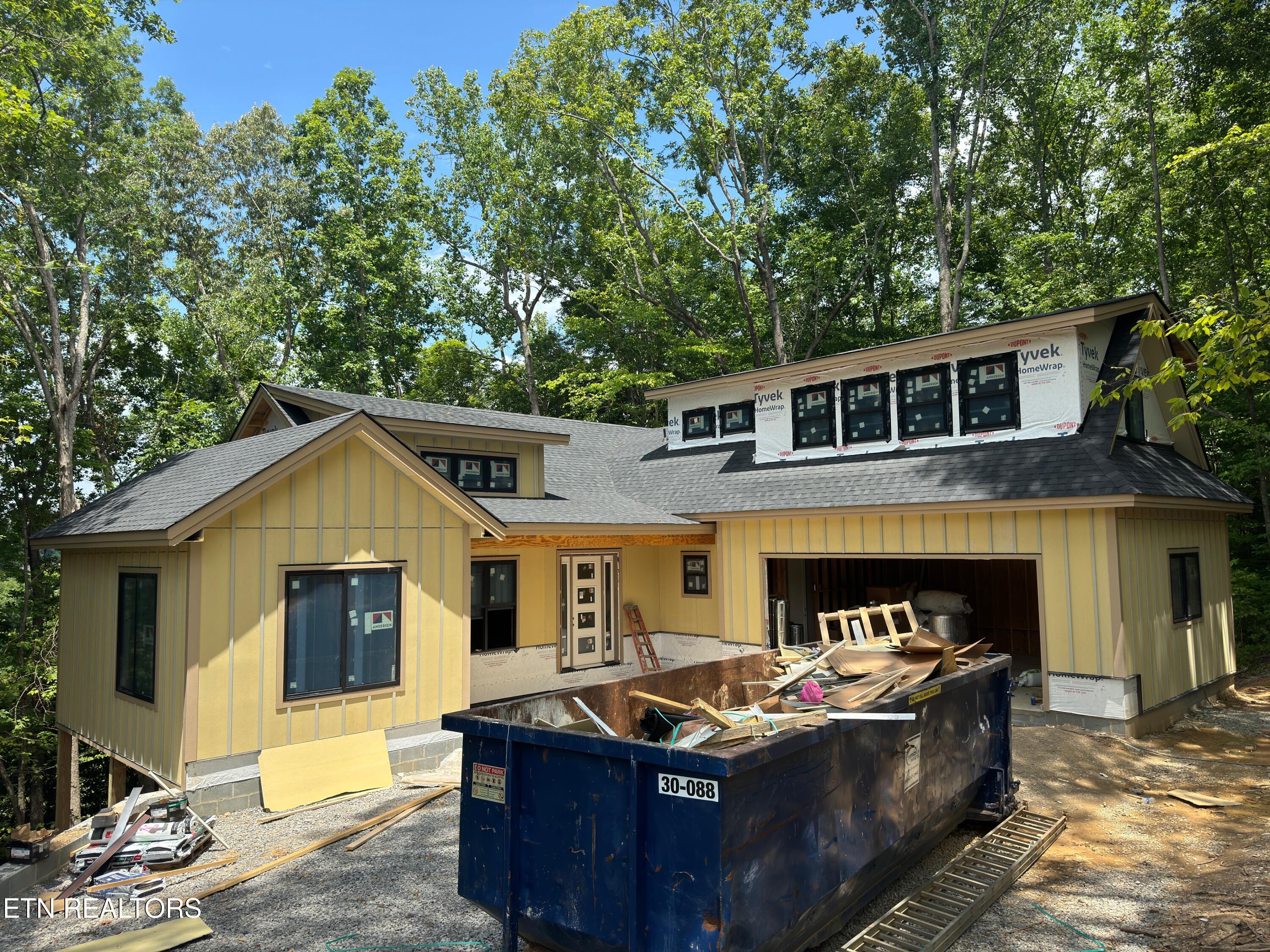 330 Warbler Point Sevierville TN 37876