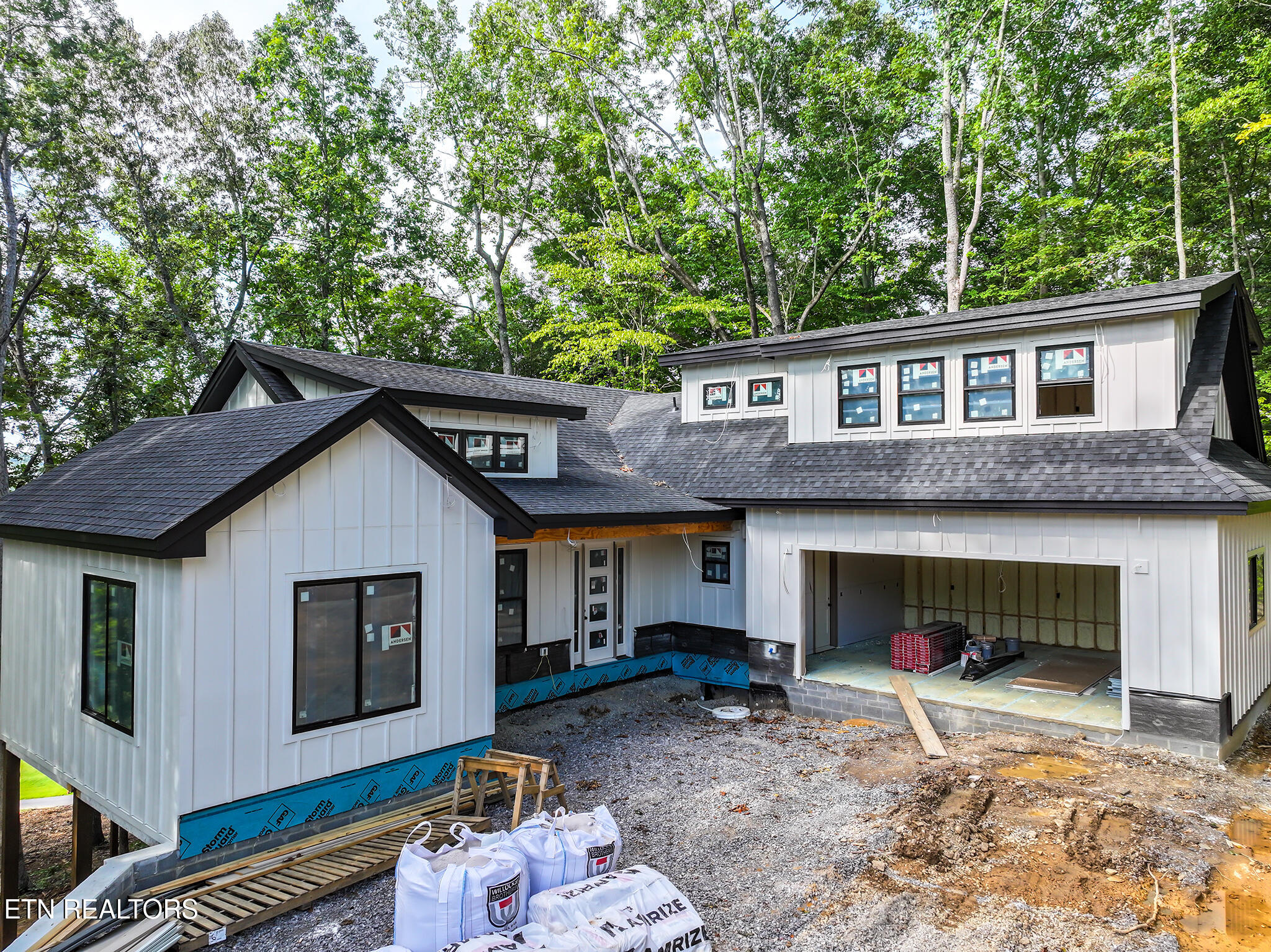 330 Warbler Point Sevierville TN 37876
