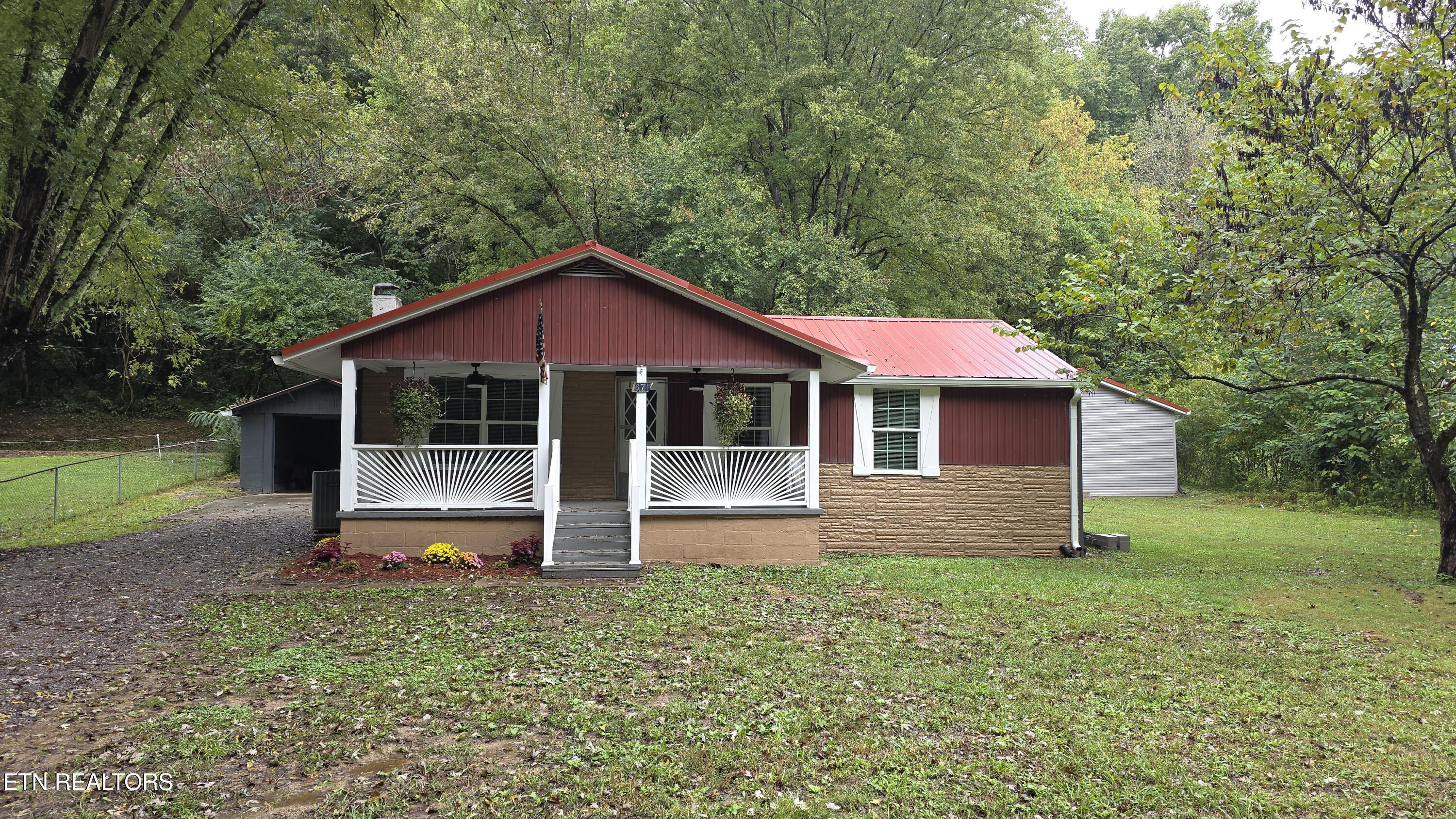 671 Hen Valley Road Oliver Springs TN 37840
