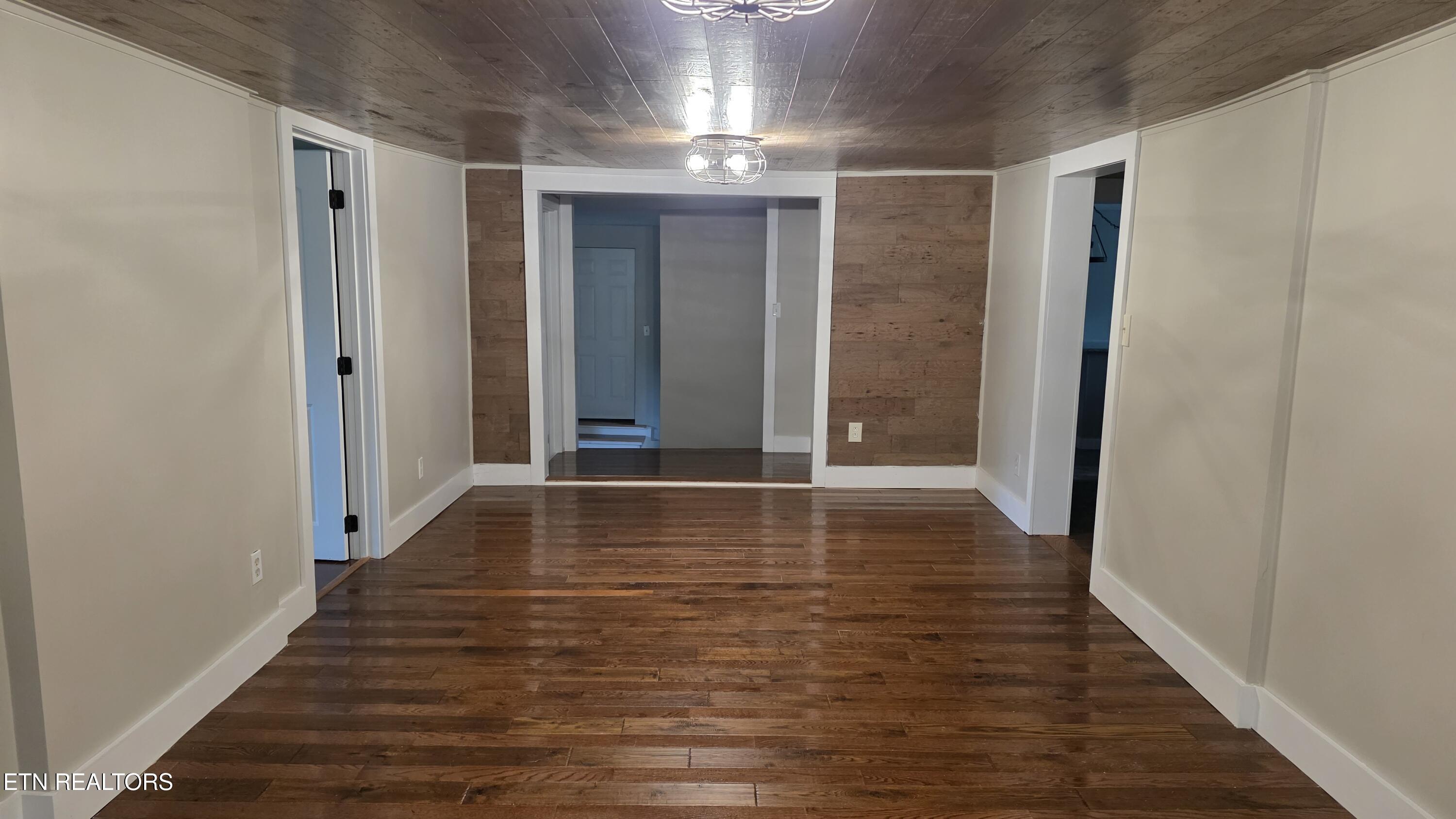 671 Hen Valley Road Oliver Springs TN 37840