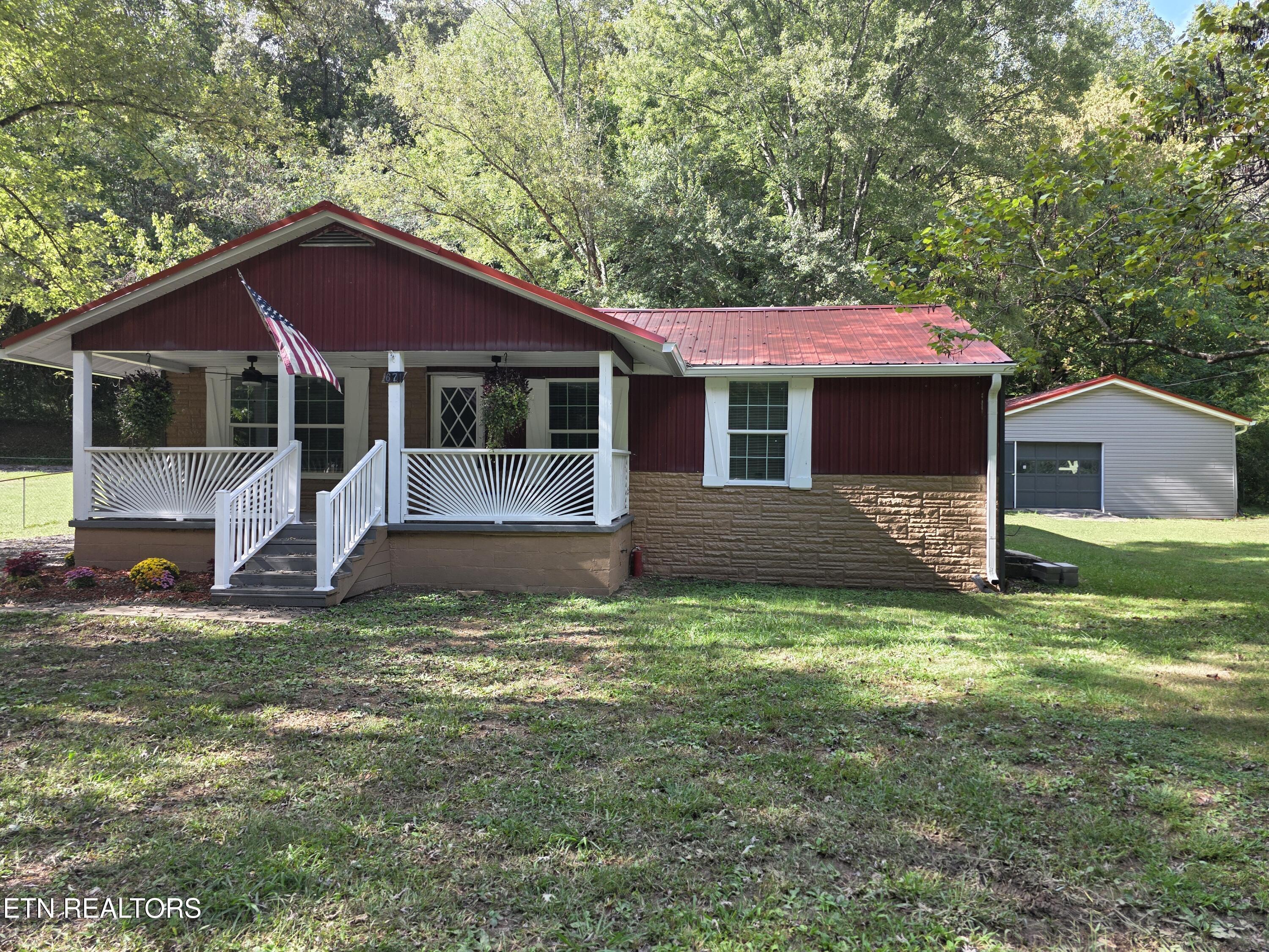 671 Hen Valley Road Oliver Springs TN 37840