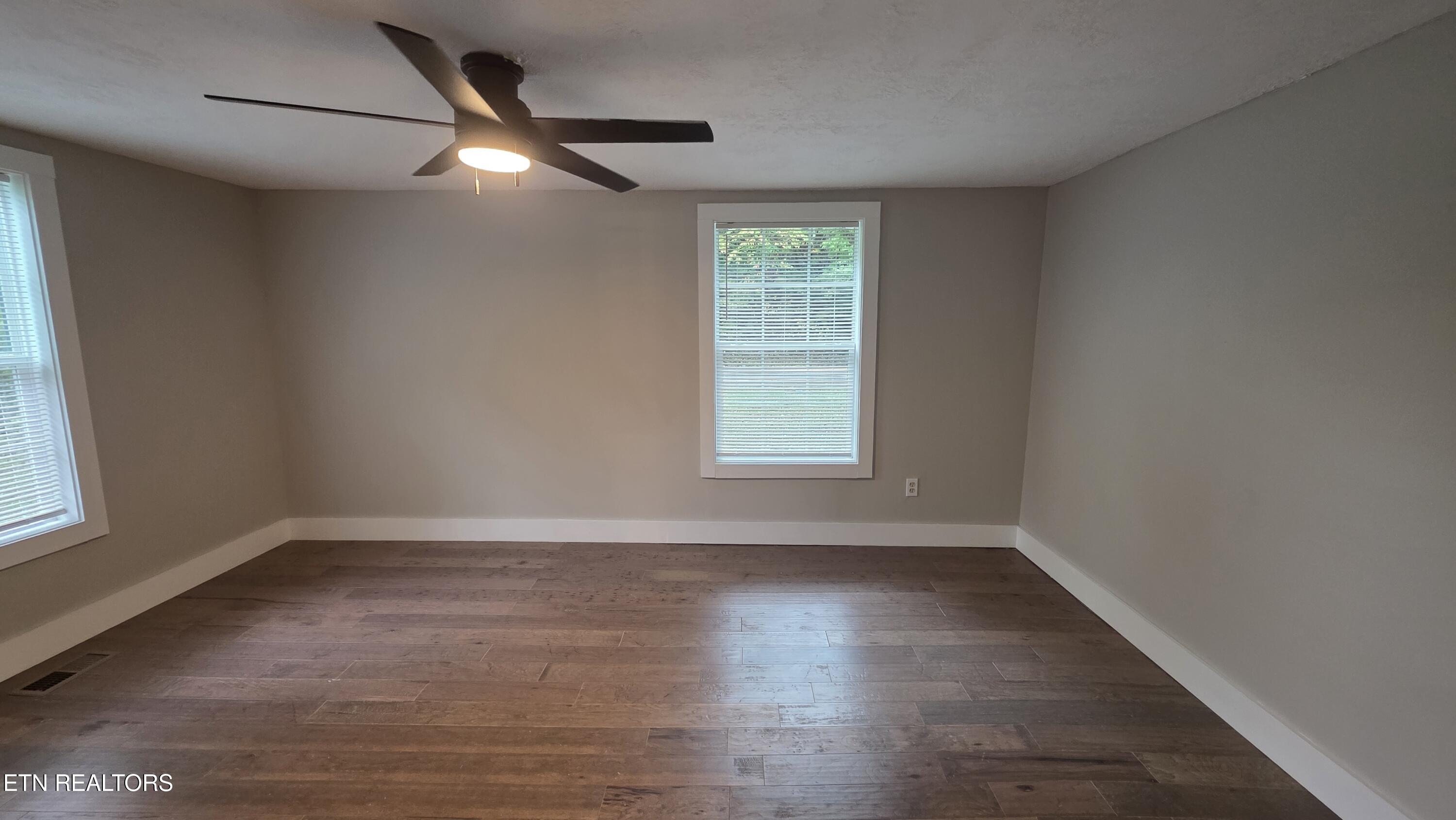 671 Hen Valley Road Oliver Springs TN 37840