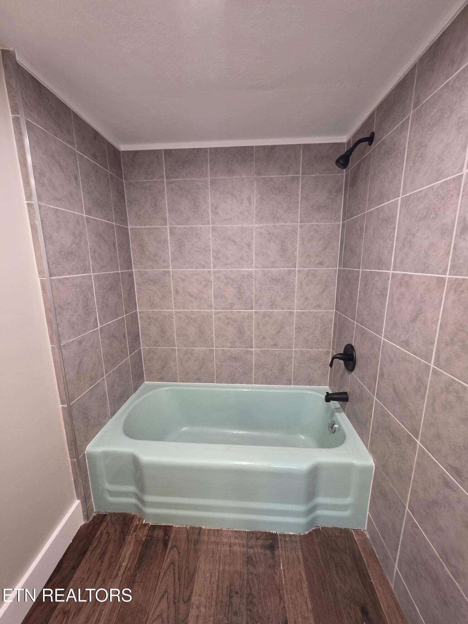671 Hen Valley Road Oliver Springs TN 37840