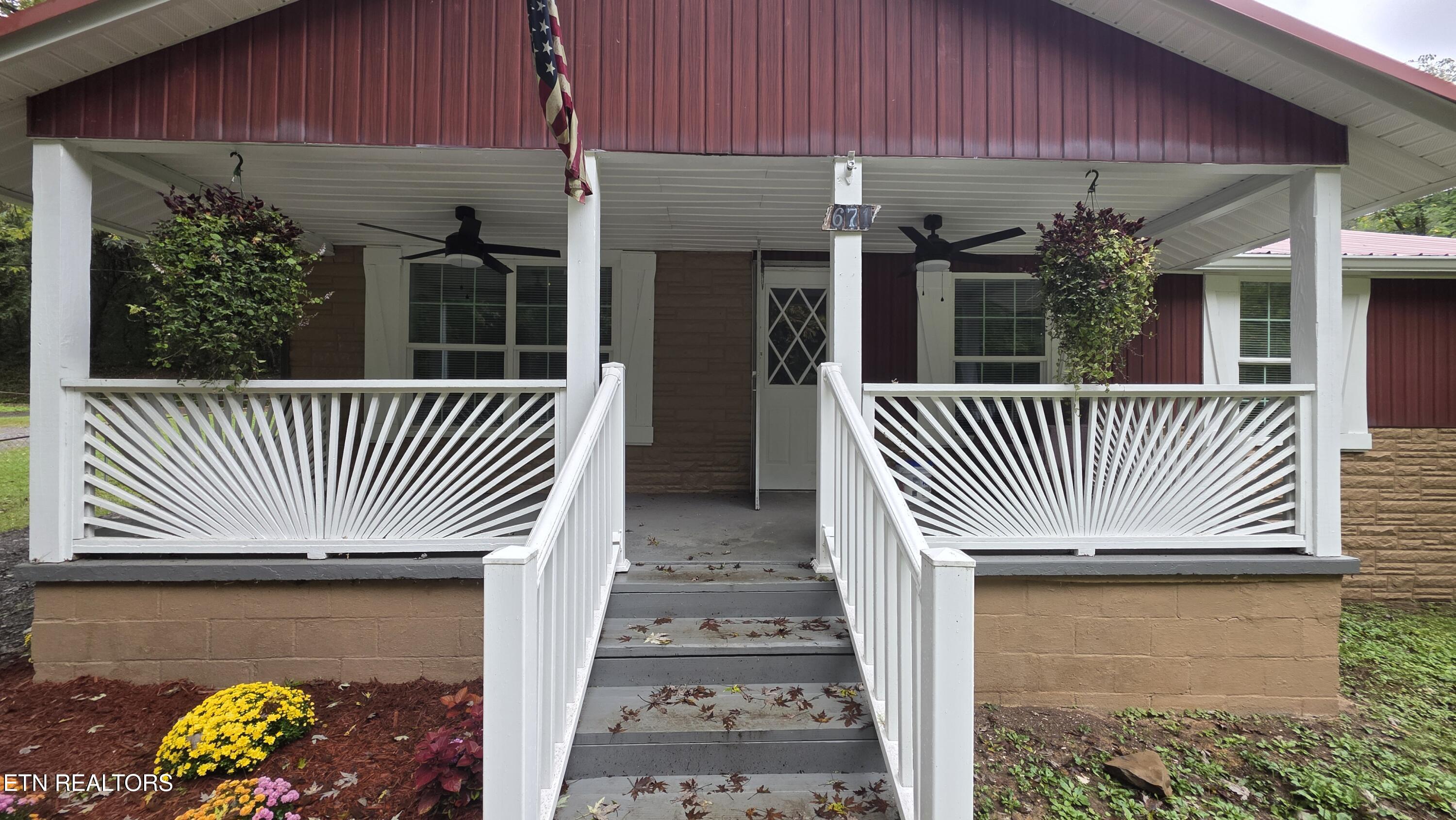 671 Hen Valley Road Oliver Springs TN 37840