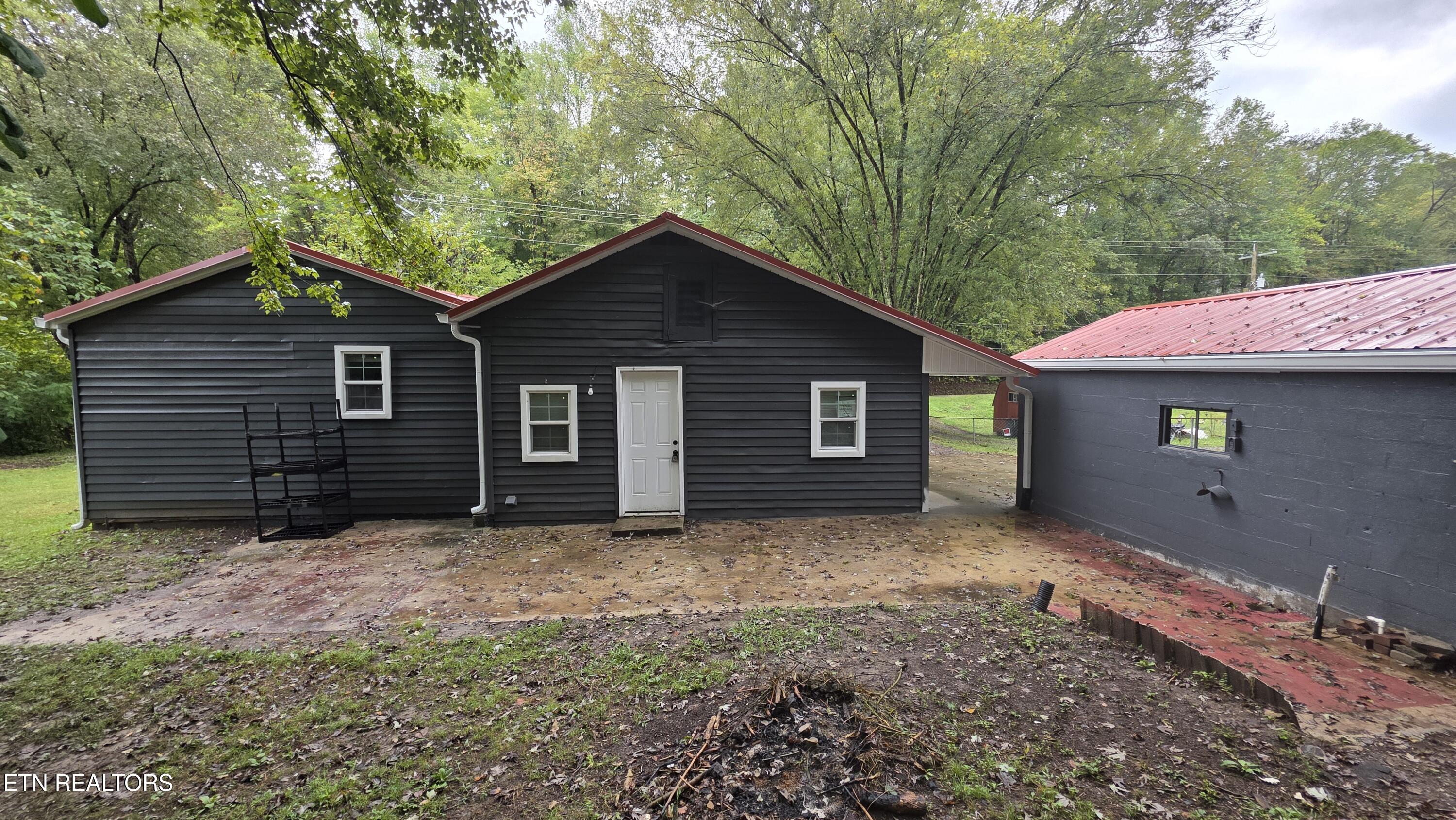 671 Hen Valley Road Oliver Springs TN 37840
