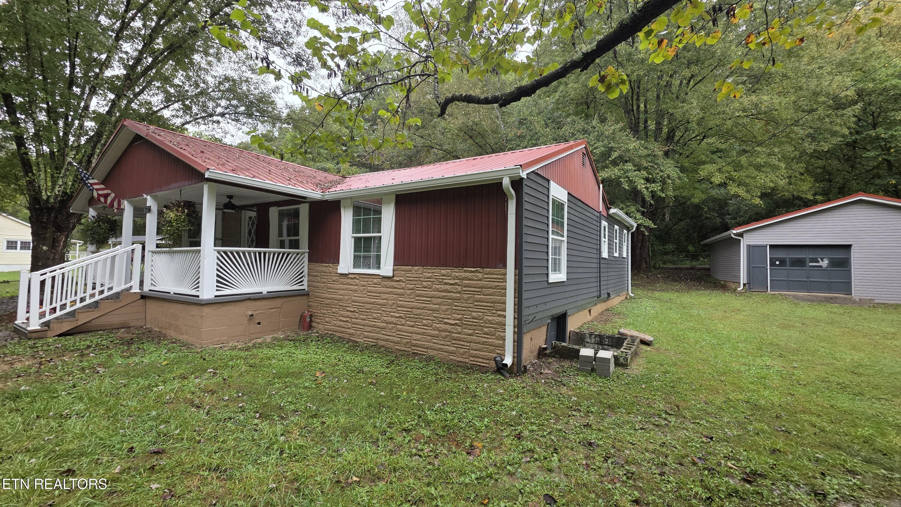 671 Hen Valley Road Oliver Springs TN 37840