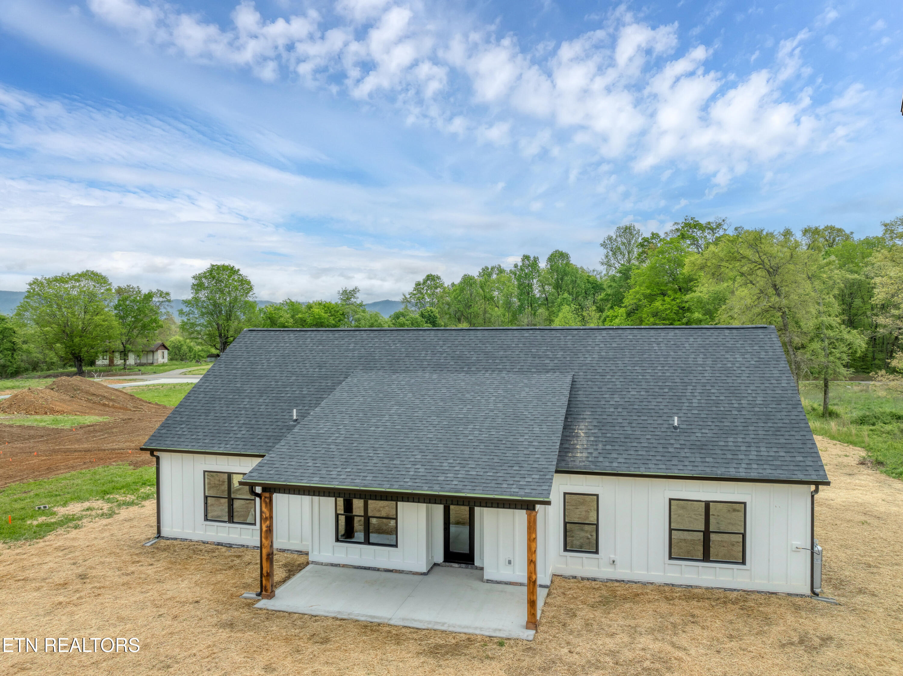 1734 Jeffries Hollow Road Seymour TN 37865