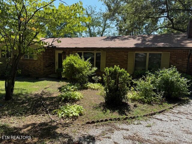 1516 Kathy Circle Kingston TN 37763