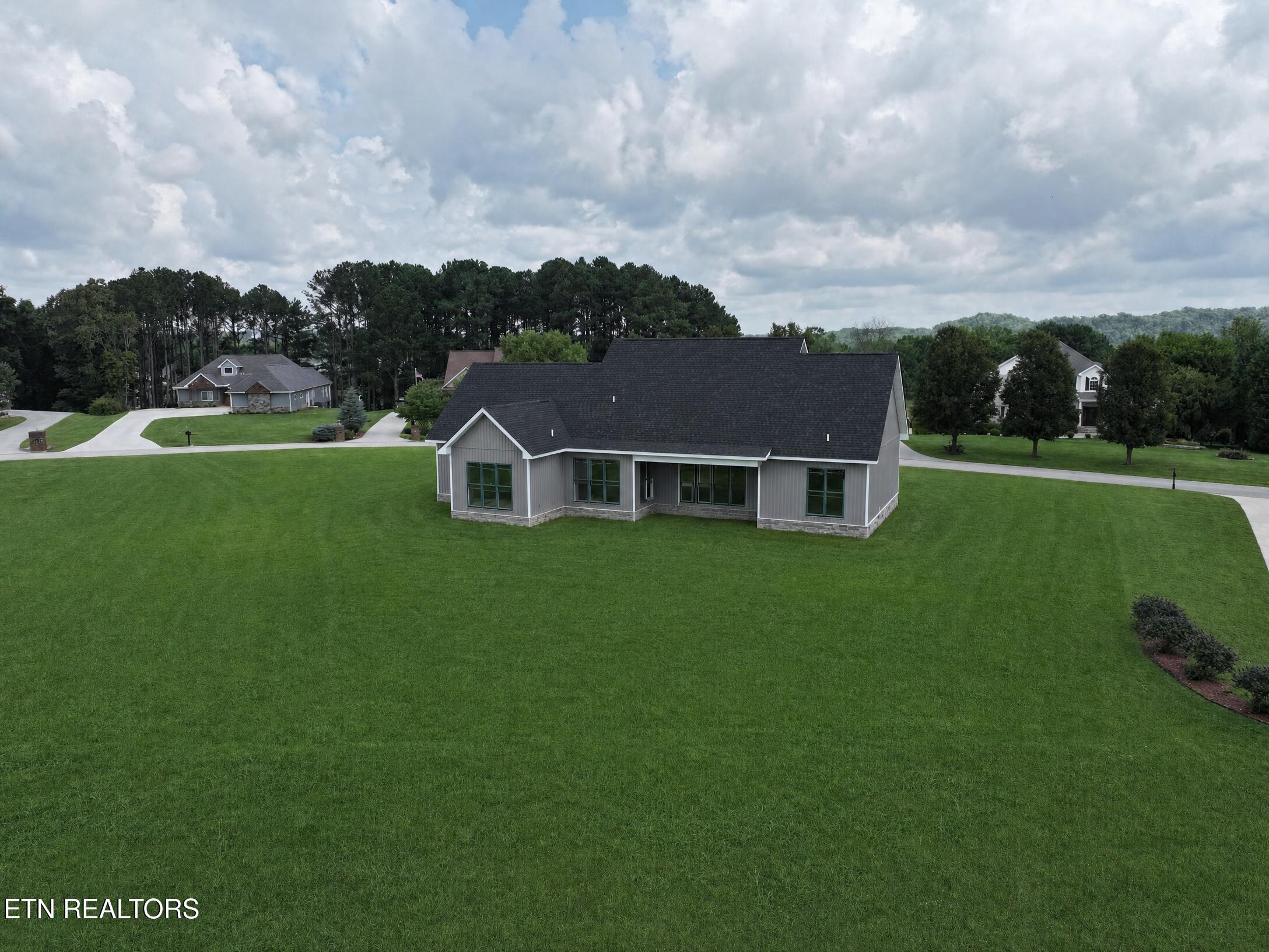 118 Big Oak Drive Dandridge TN 37725