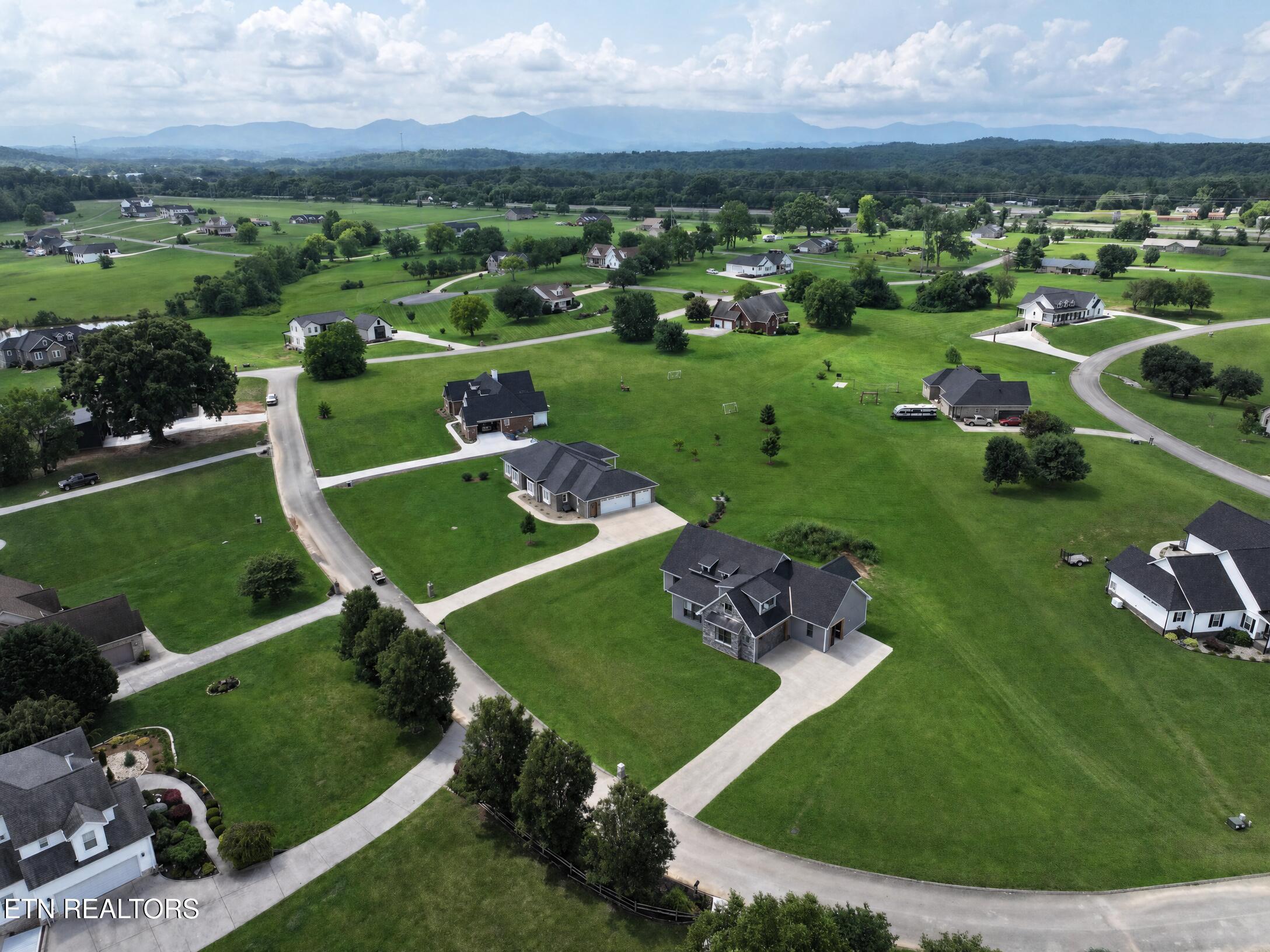 118 Big Oak Drive Dandridge TN 37725