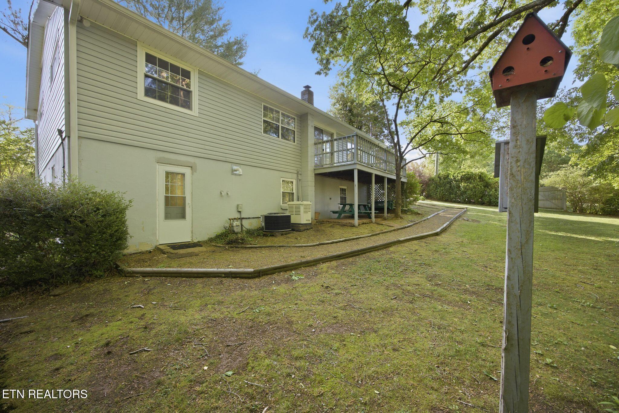 1812 Cherokee Street Athens TN 37303
