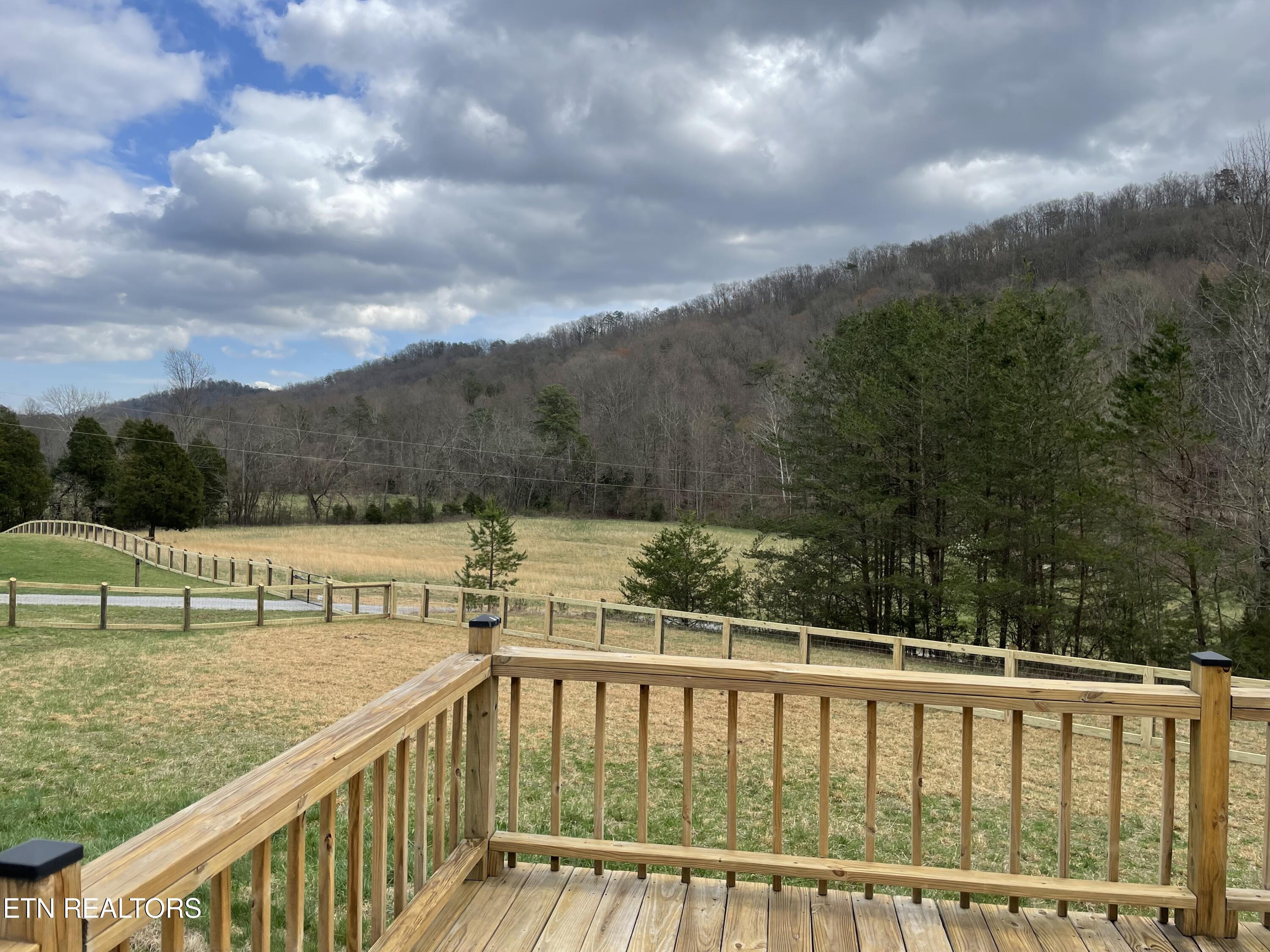 1064 Big Creek Road Madisonville TN 37354