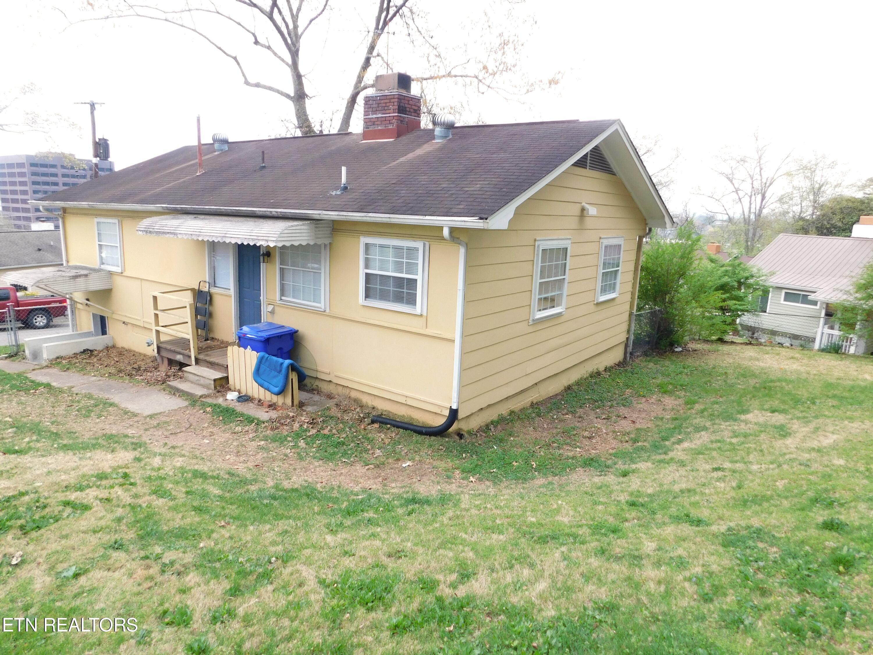 106 W Geneva Lane Oak Ridge TN 37830