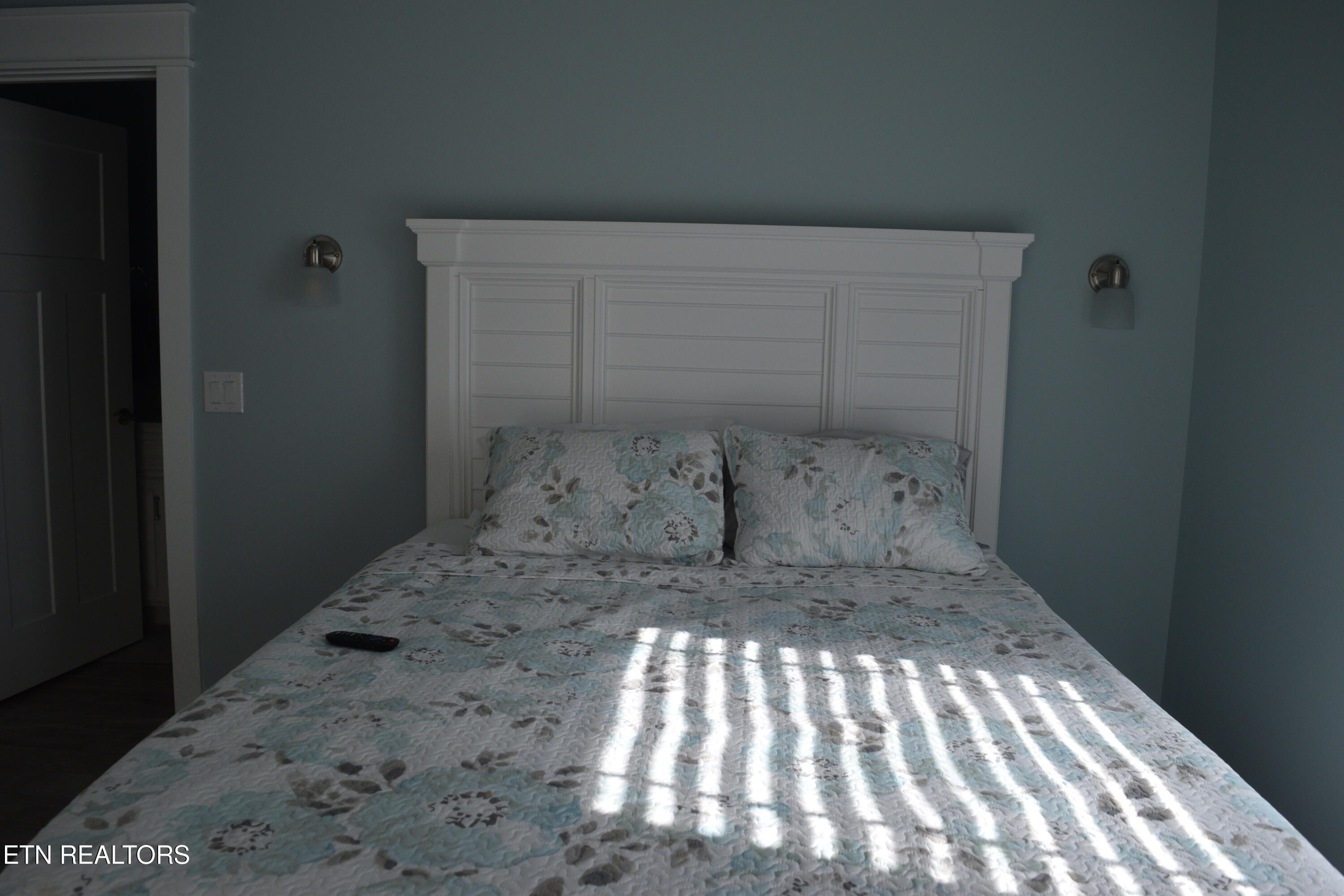 1553 Millstone Beach Road Dandridge TN 37725