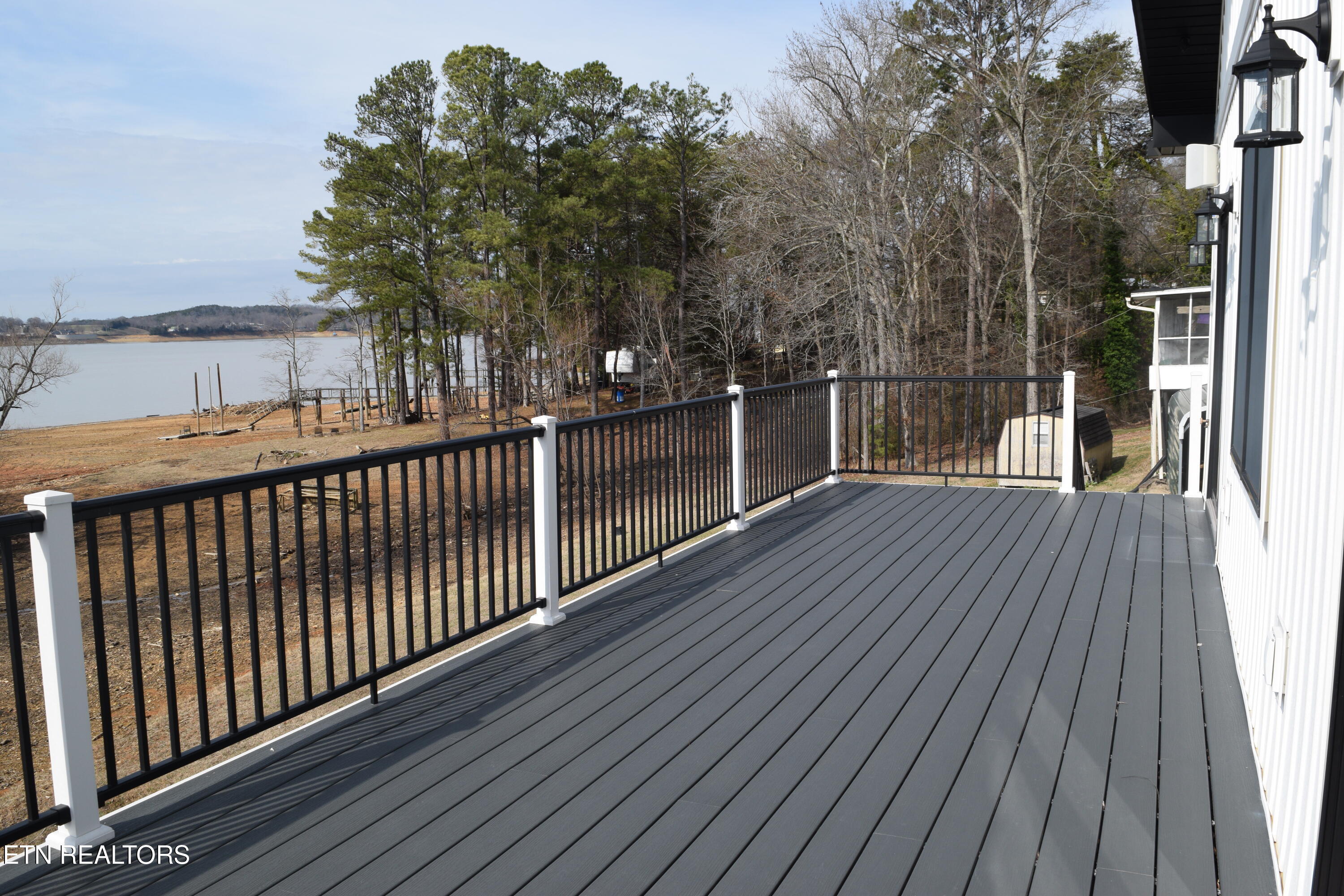 1553 Millstone Beach Road Dandridge TN 37725