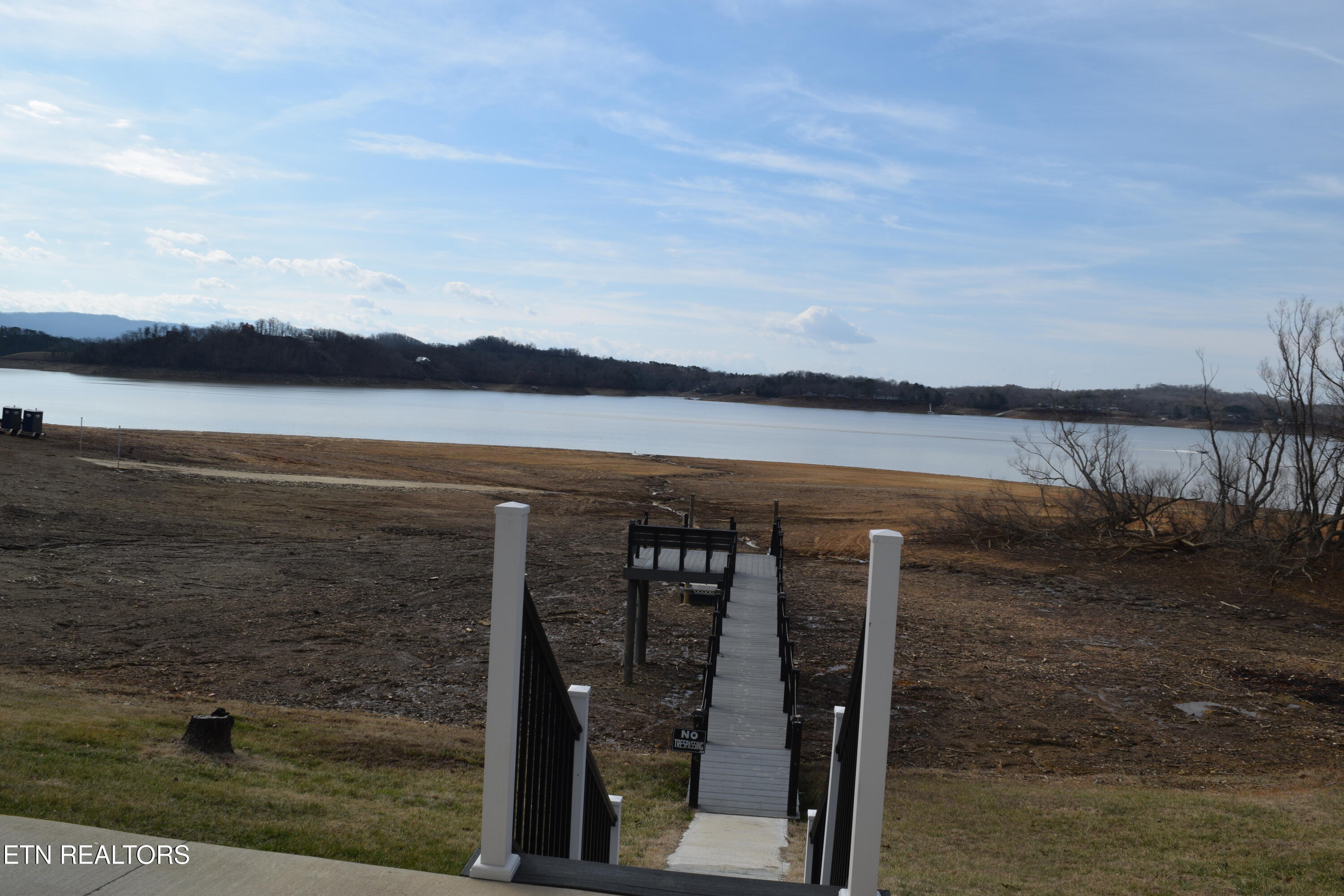1553 Millstone Beach Road Dandridge TN 37725