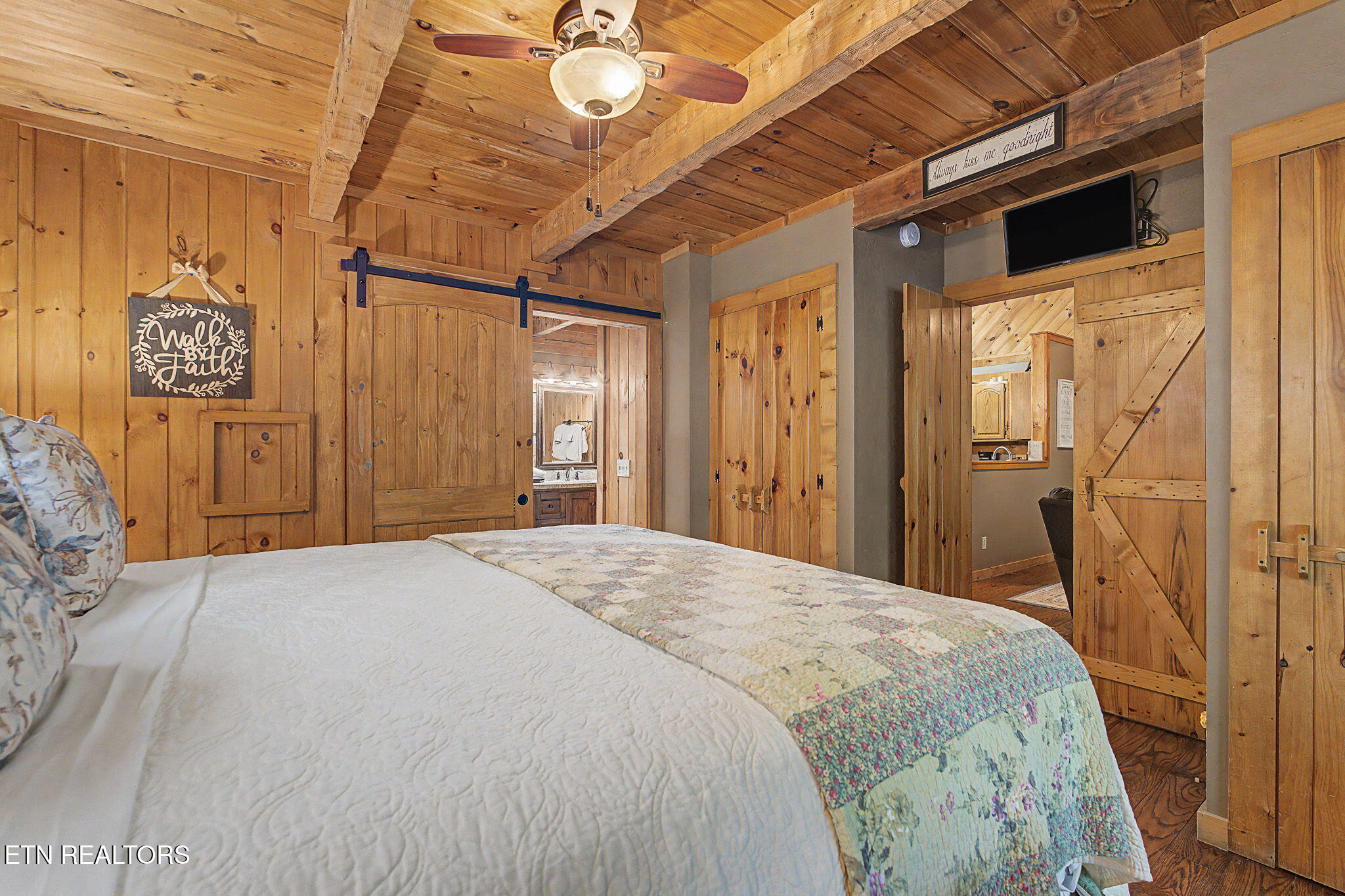 2323 Hidden Mountain Road Sevierville TN 37876