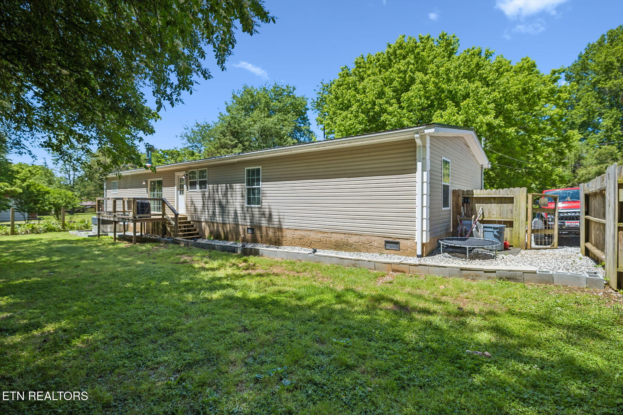 1153 Little Dogwood Road Kingston TN 37763