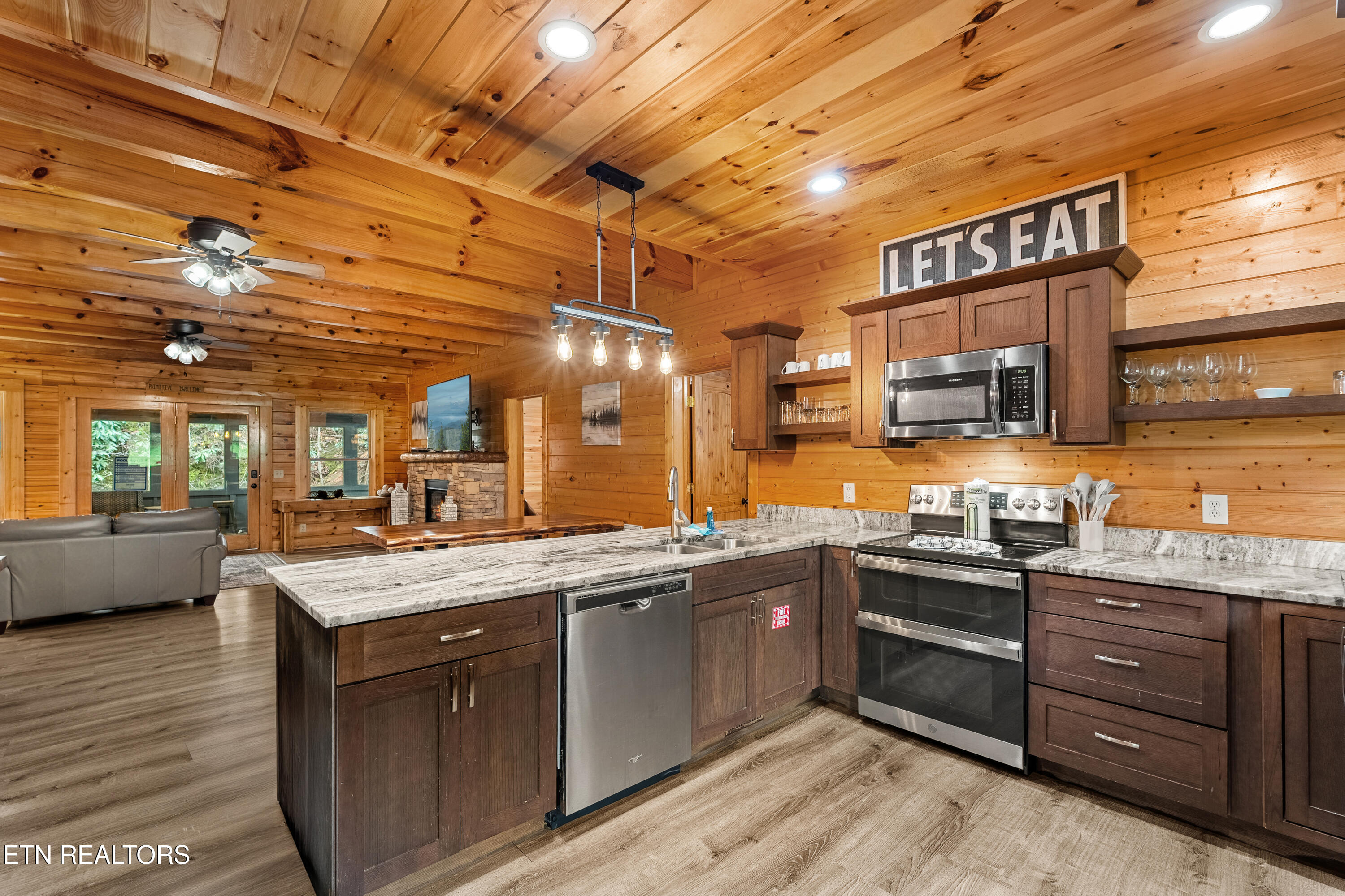 315 Caney Creek Road Pigeon Forge TN 37863