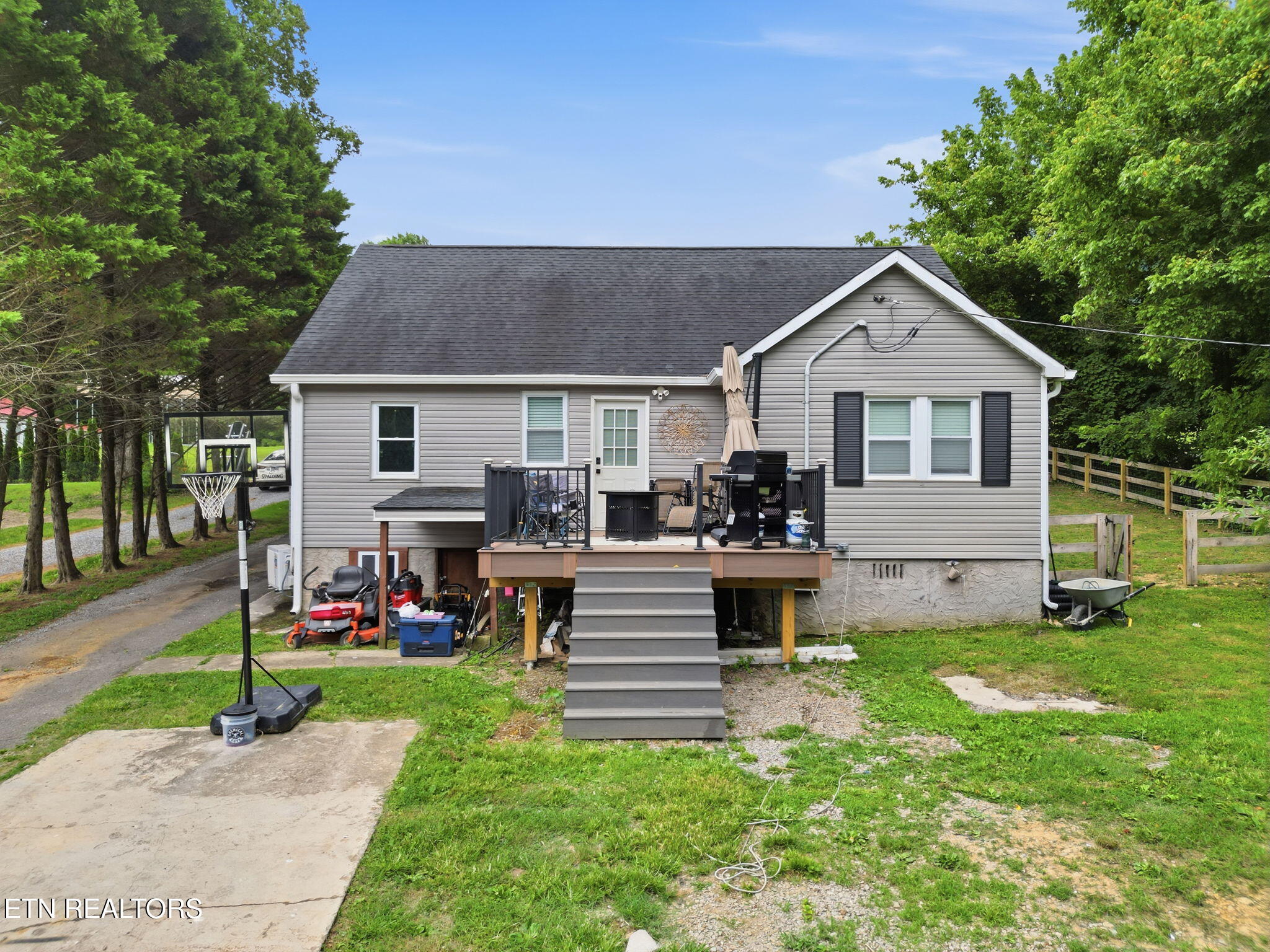 4231 Rocky Branch Road Walland TN 37886