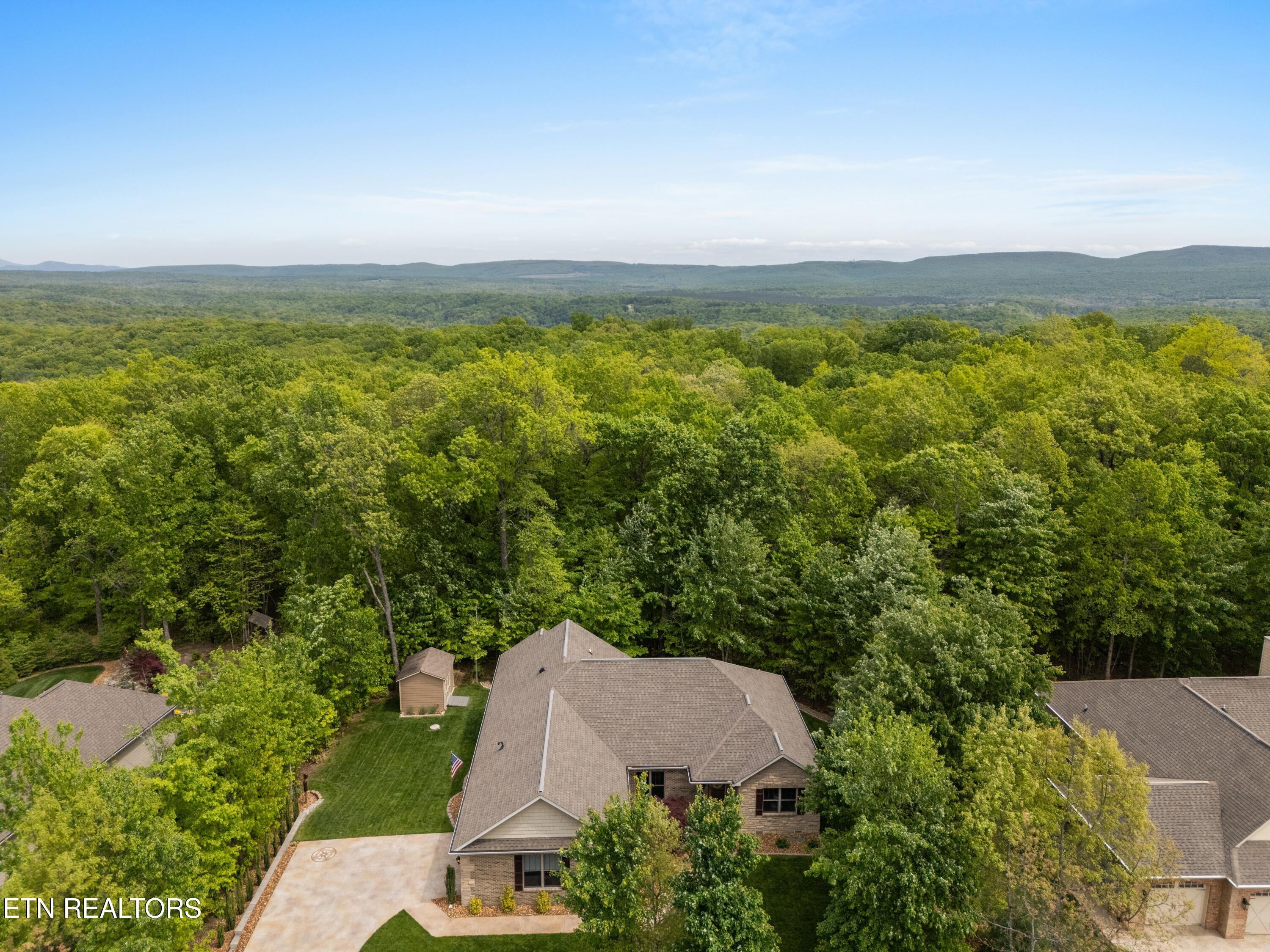 18 Cedar Ridge Circle Crossville TN 38558