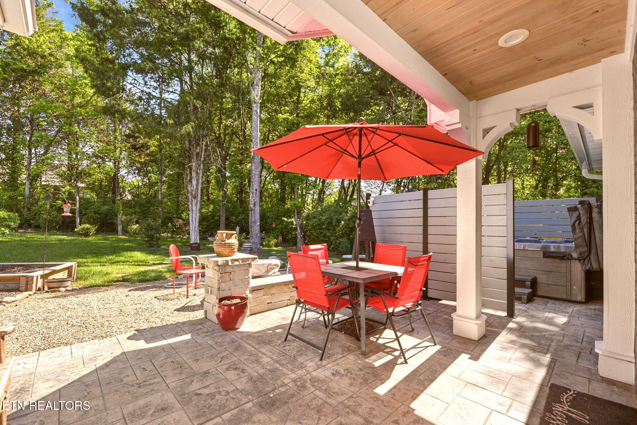 106 Chatuga Dr/ 103 Tsuhdatsi Drive Loudon TN 37774