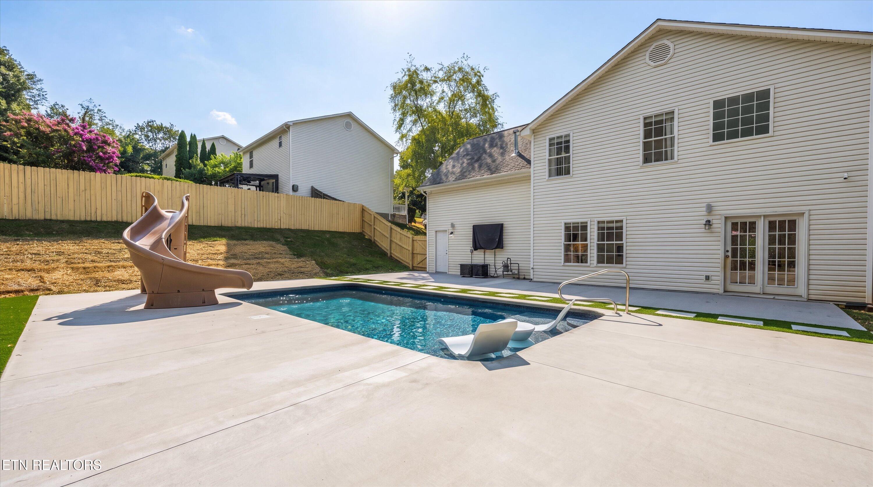 8300 Foxworth Trail Powell TN 37849