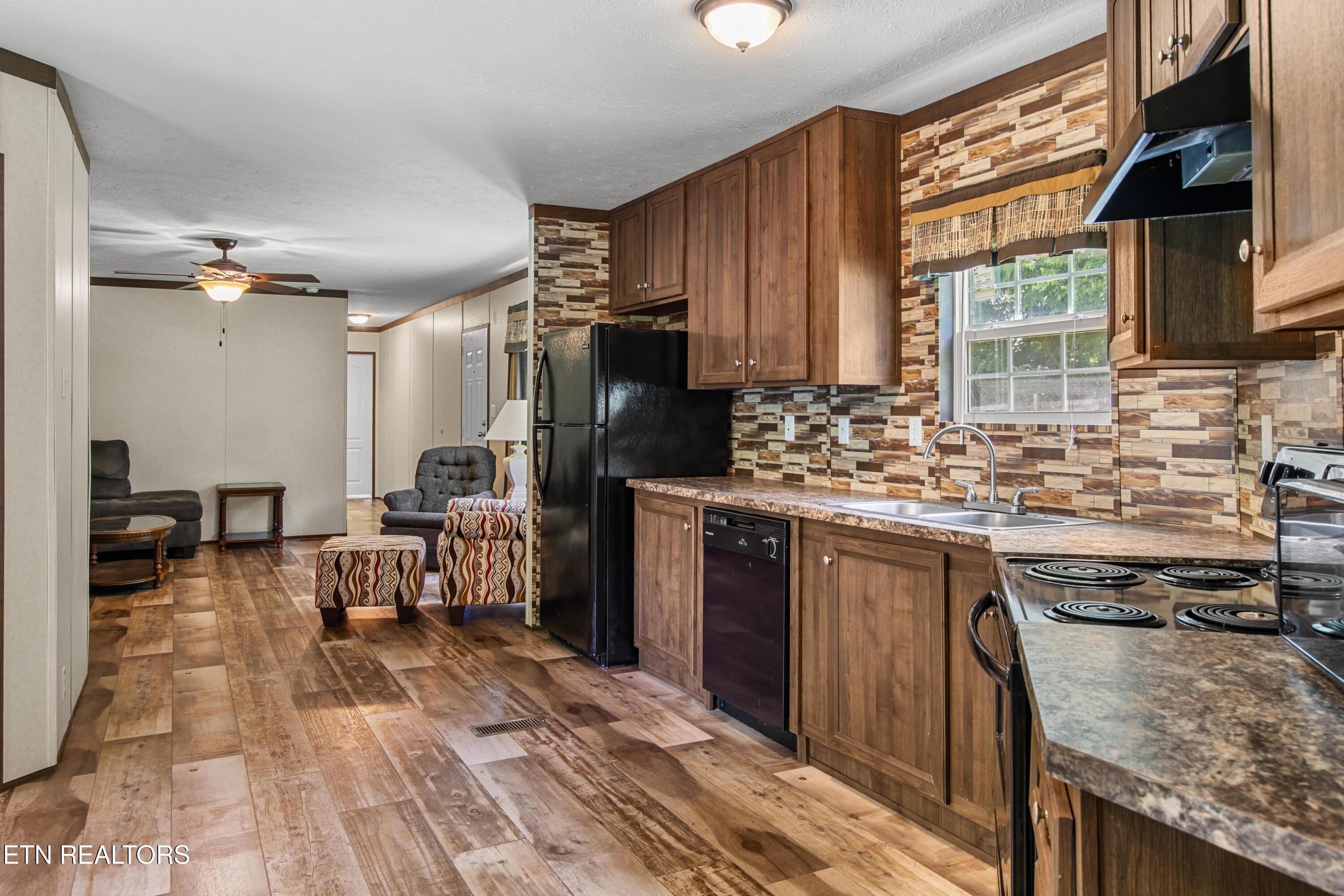 8654 Thorn Grove Pike Knoxville TN 37914
