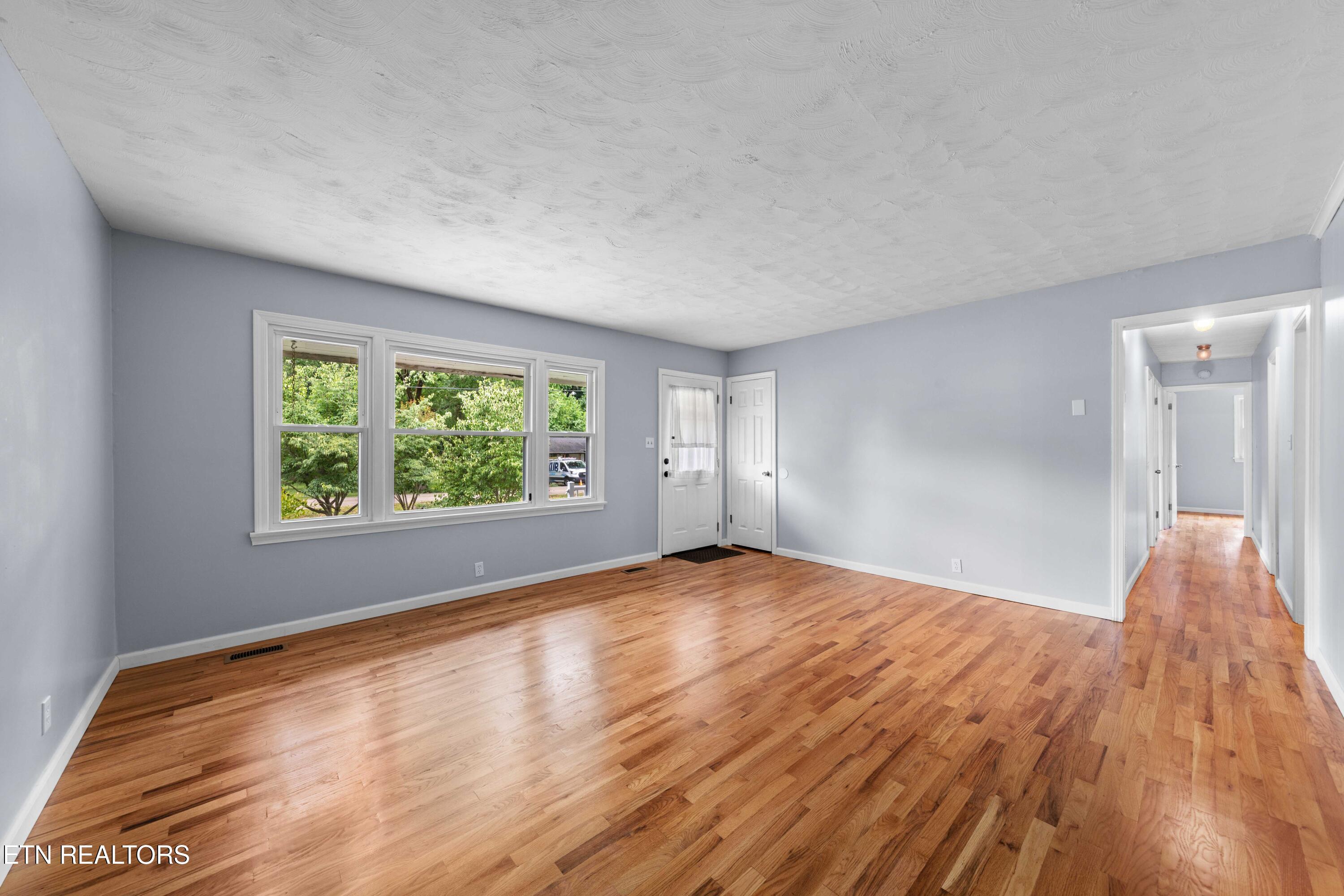 2001 Nandina Drive Knoxville TN 37912