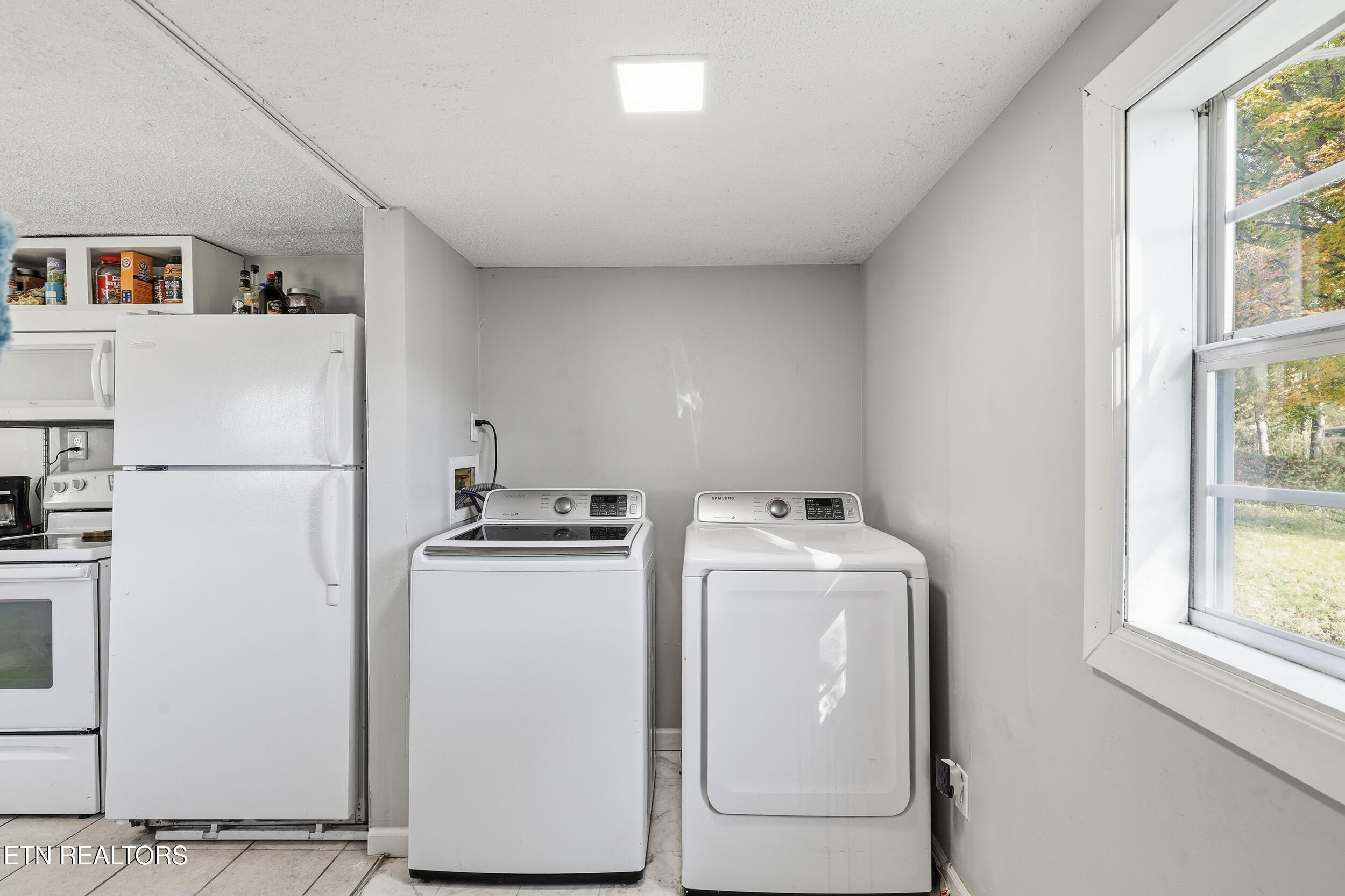 2646 Greenway Drive Knoxville TN 37918
