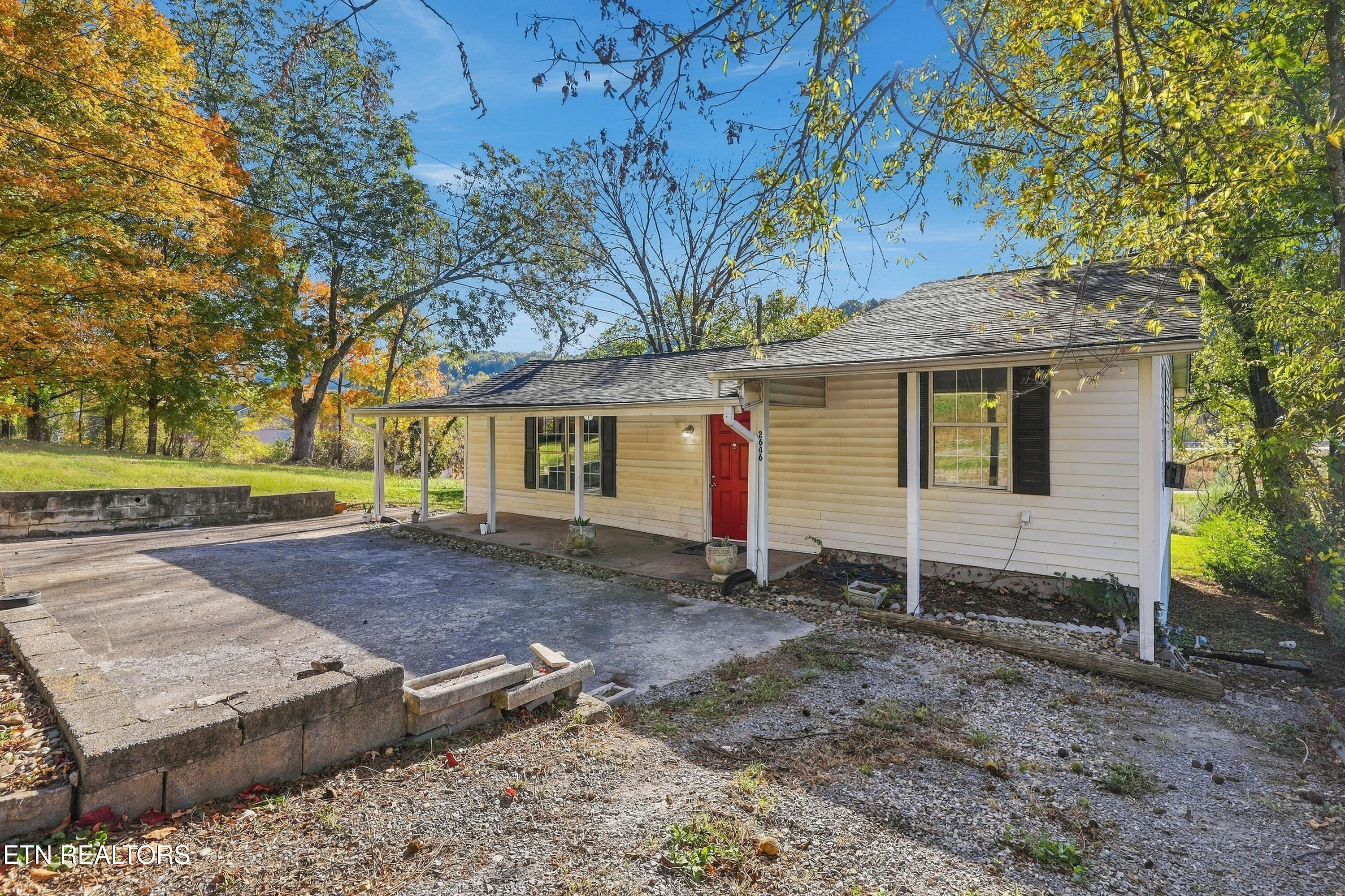 2646 Greenway Drive Knoxville TN 37918