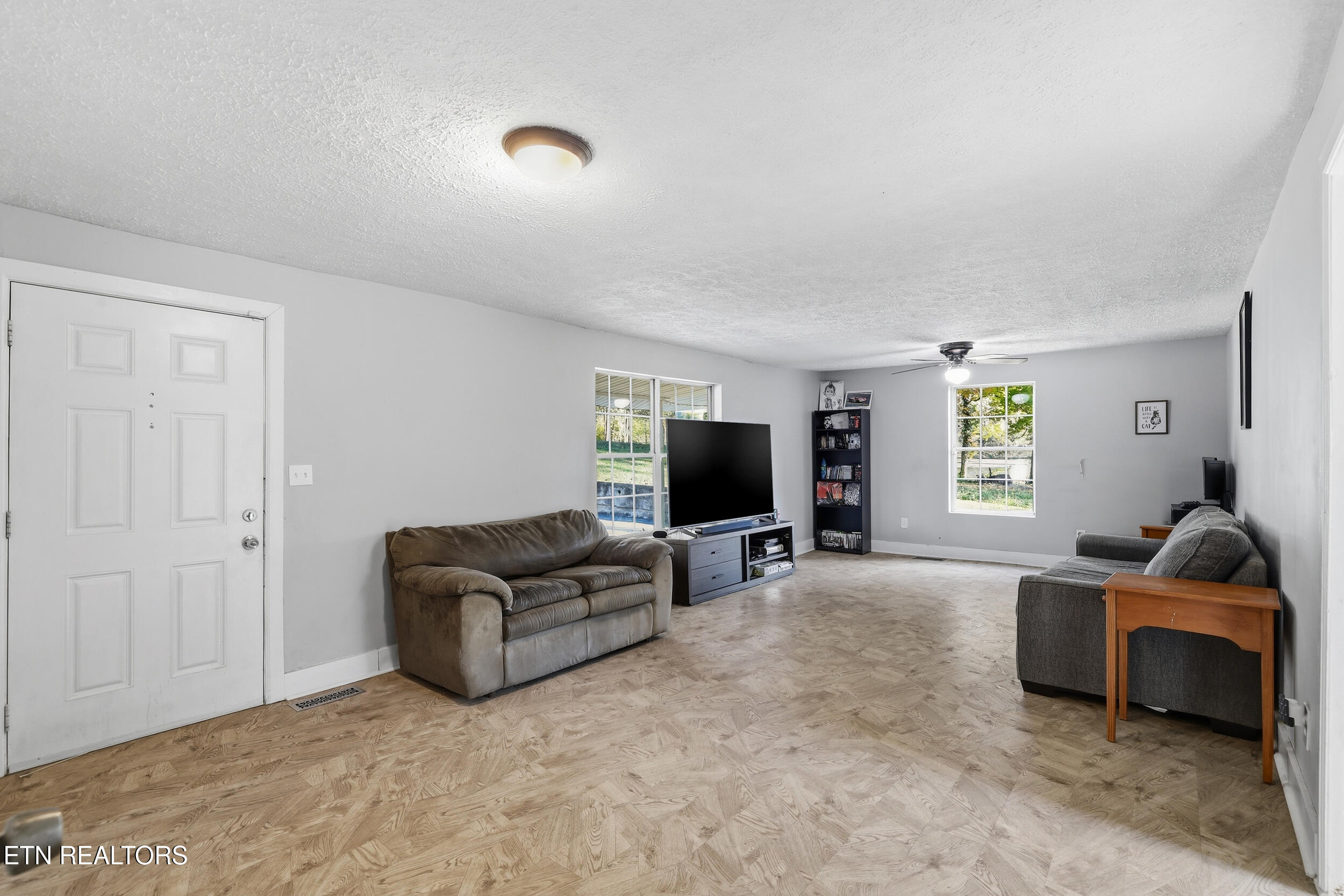 2646 Greenway Drive Knoxville TN 37918