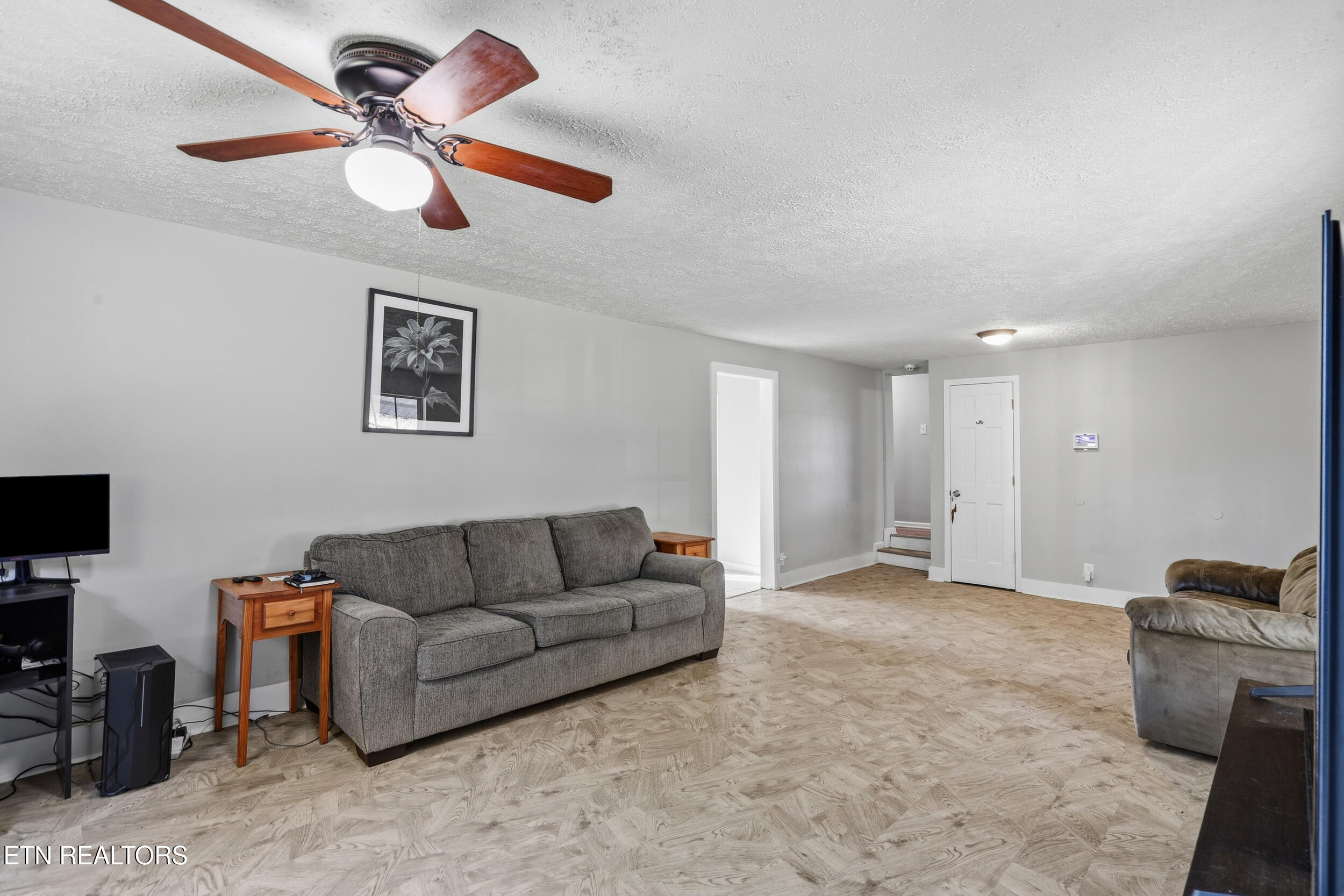 2646 Greenway Drive Knoxville TN 37918
