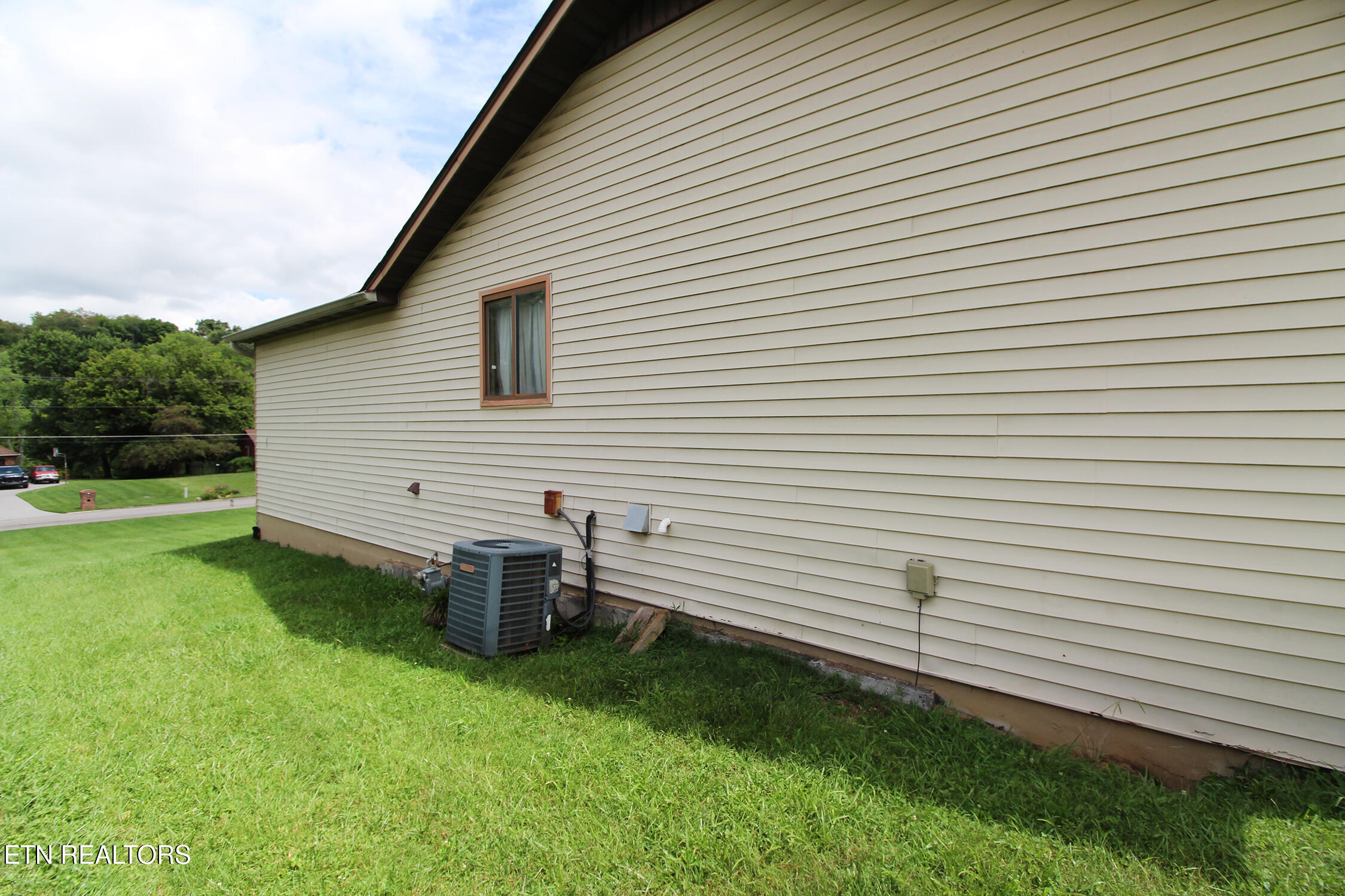 1816 River Shores Drive Knoxville TN 37914