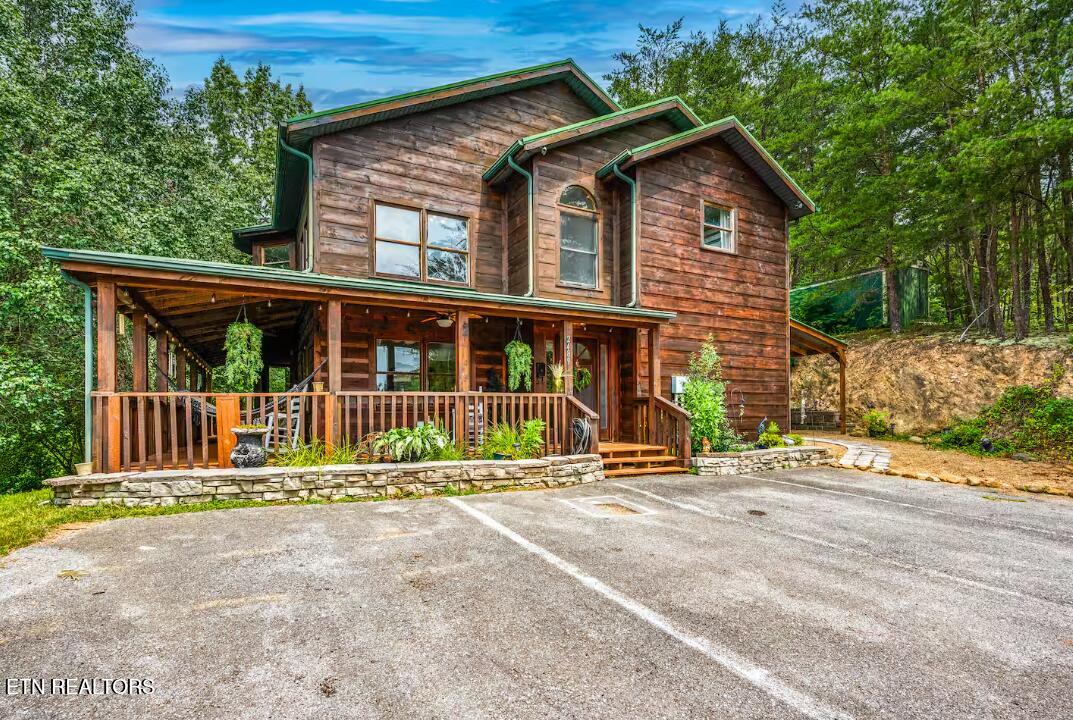 2489 Upper Middle Creek Road Sevierville TN 37876
