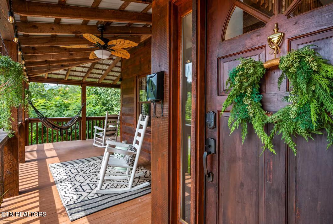 2489 Upper Middle Creek Road Sevierville TN 37876