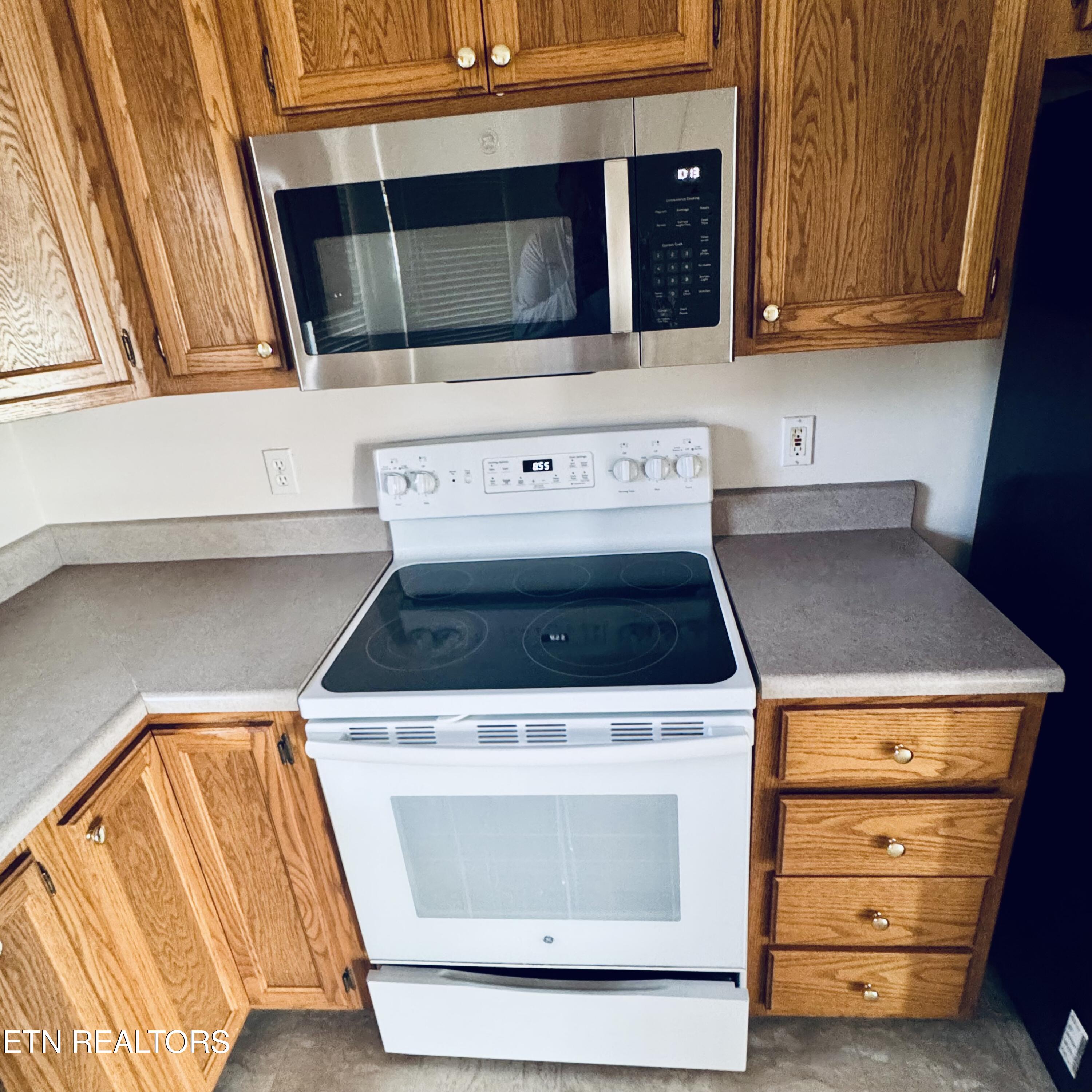 2970 Boyds Creek Highway Sevierville TN 37876