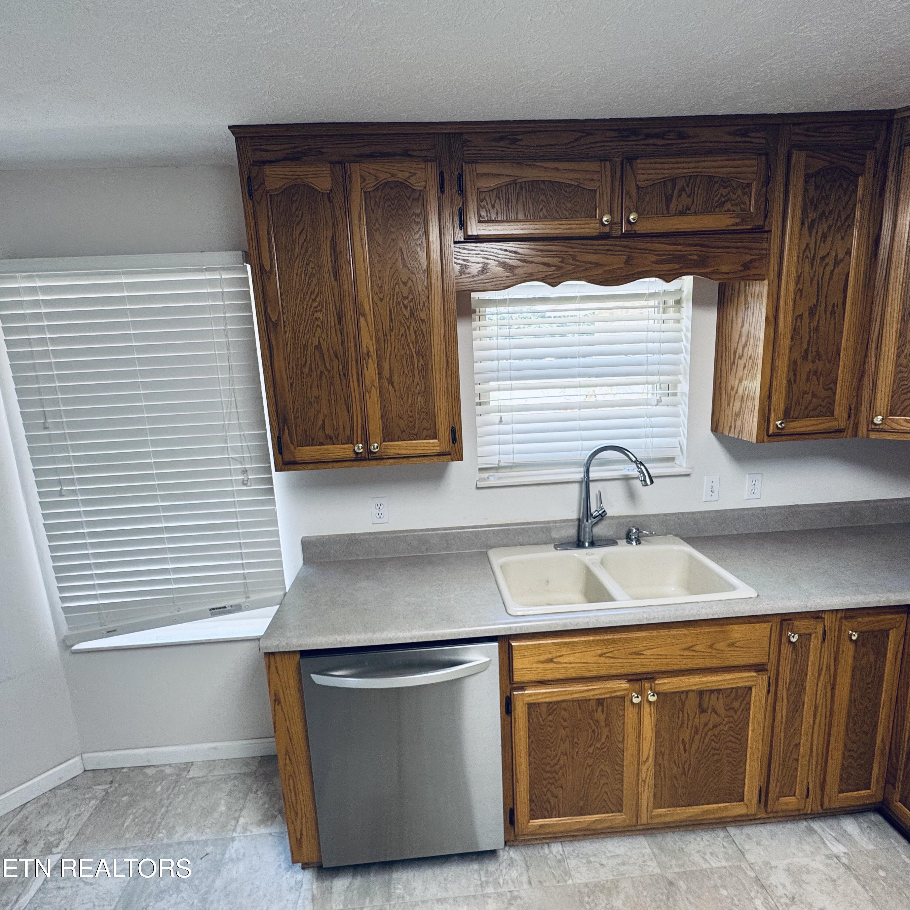 2970 Boyds Creek Highway Sevierville TN 37876