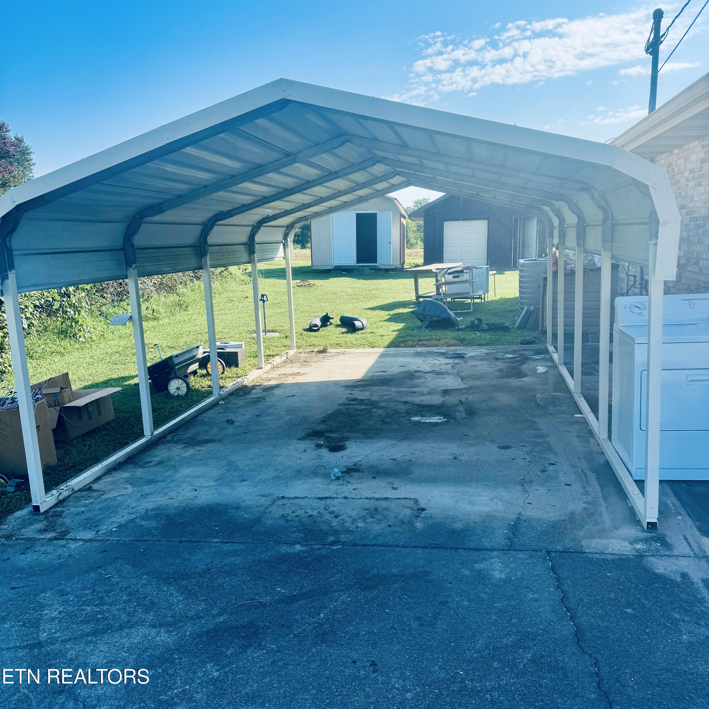 2970 Boyds Creek Highway Sevierville TN 37876