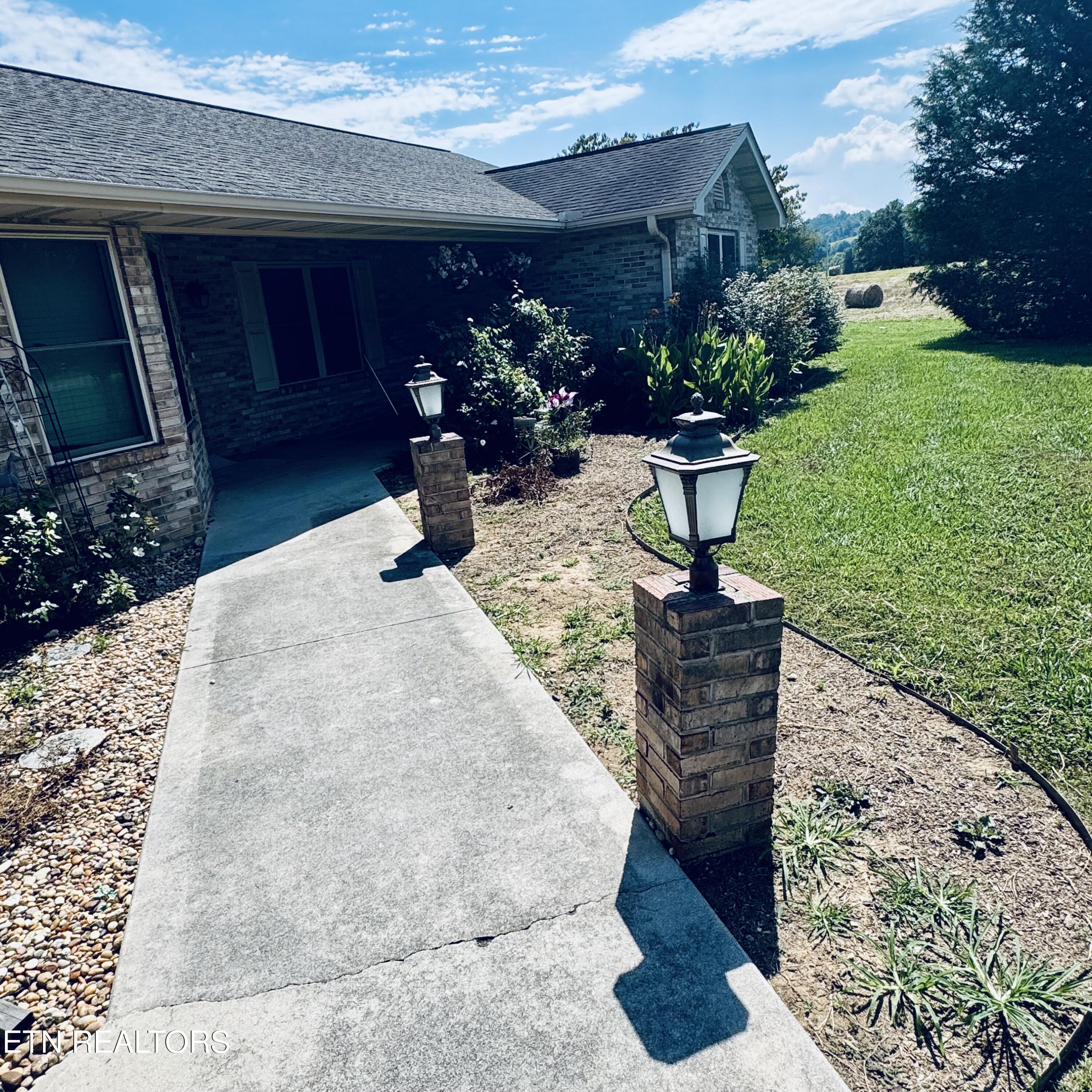 2970 Boyds Creek Highway Sevierville TN 37876