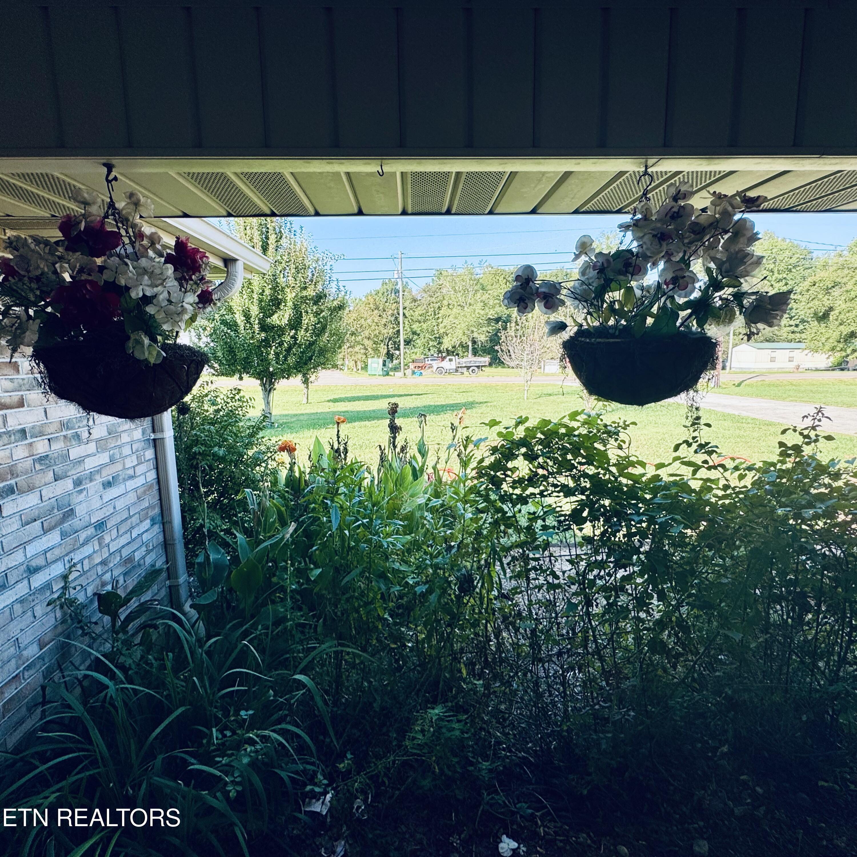 2970 Boyds Creek Highway Sevierville TN 37876